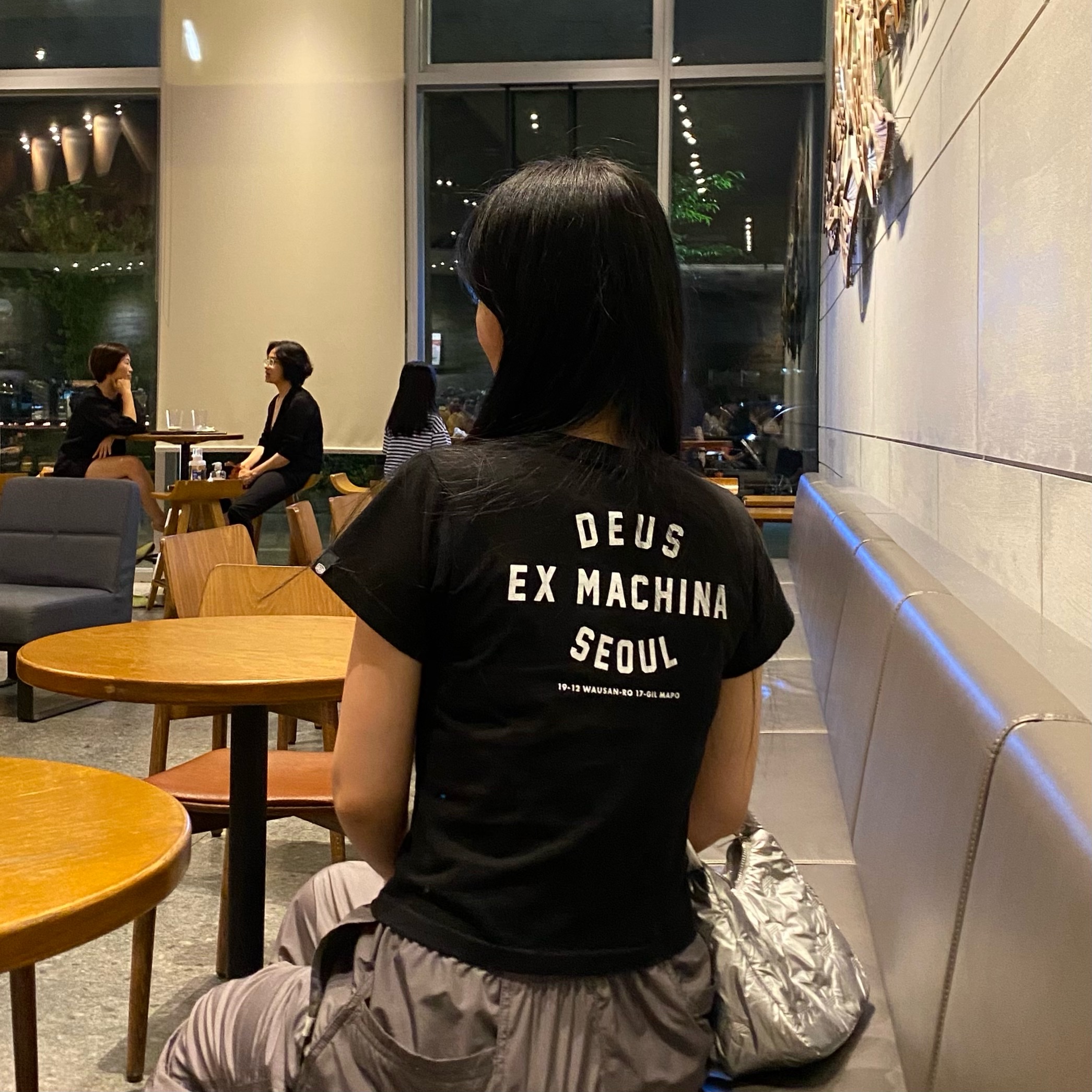 (Kids) Deus Ex Machina College Seoul T-Shirt Black 착용 스타일