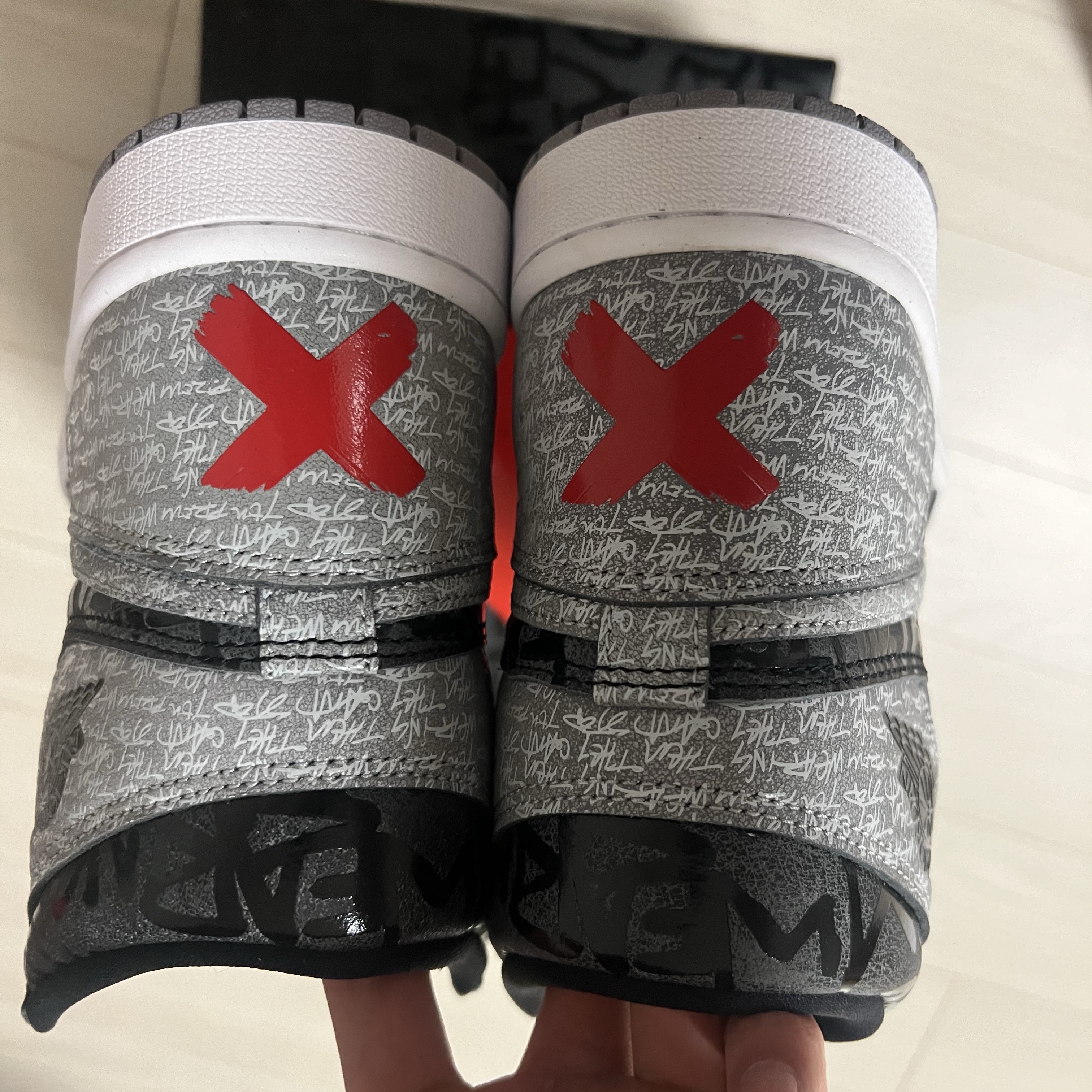 Jordan 1 Retro High OG Rebellionaire 착용 스타일 - 3