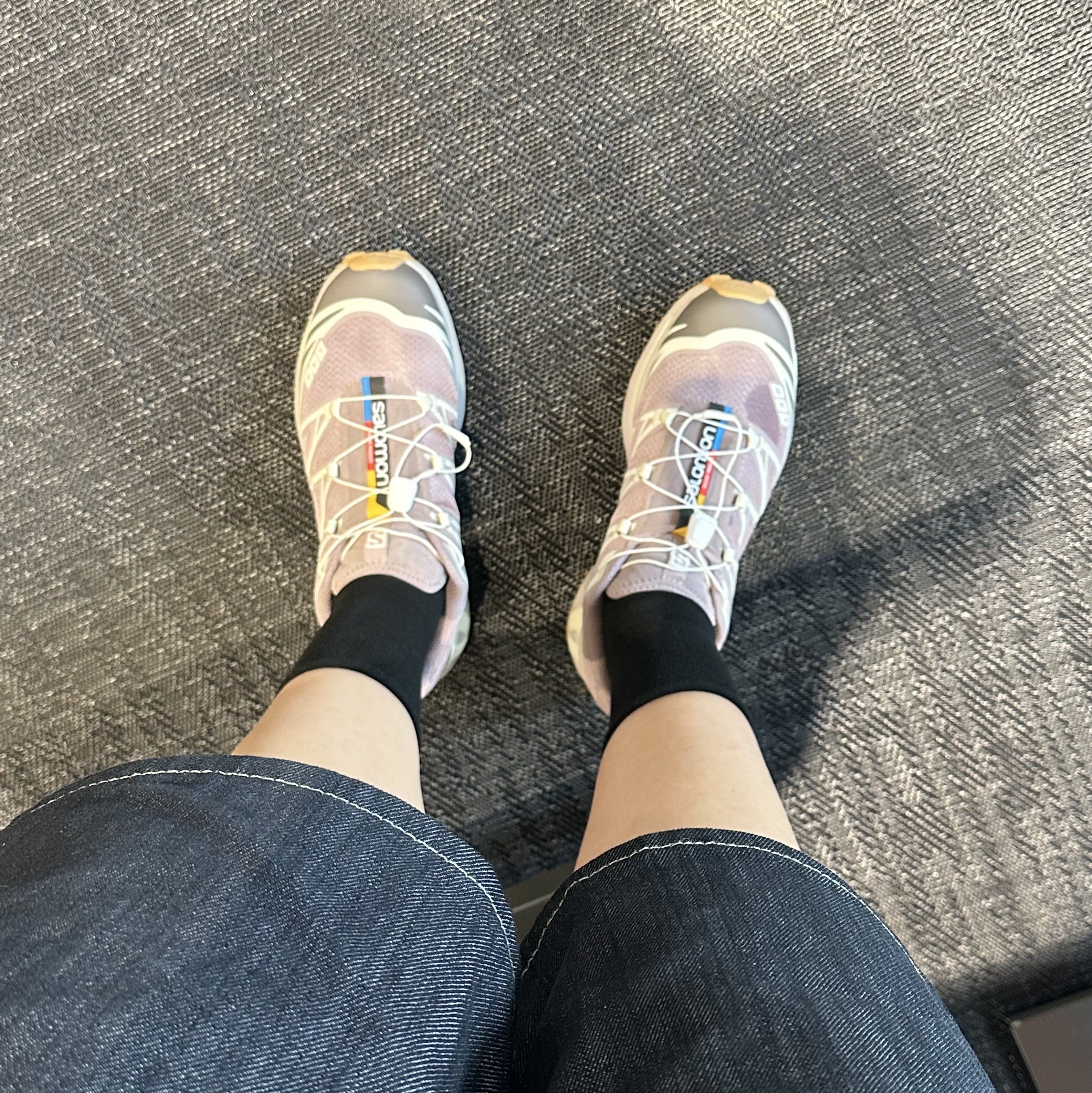 Salomon XT-6 Quail Plum Kitten 착용 스타일