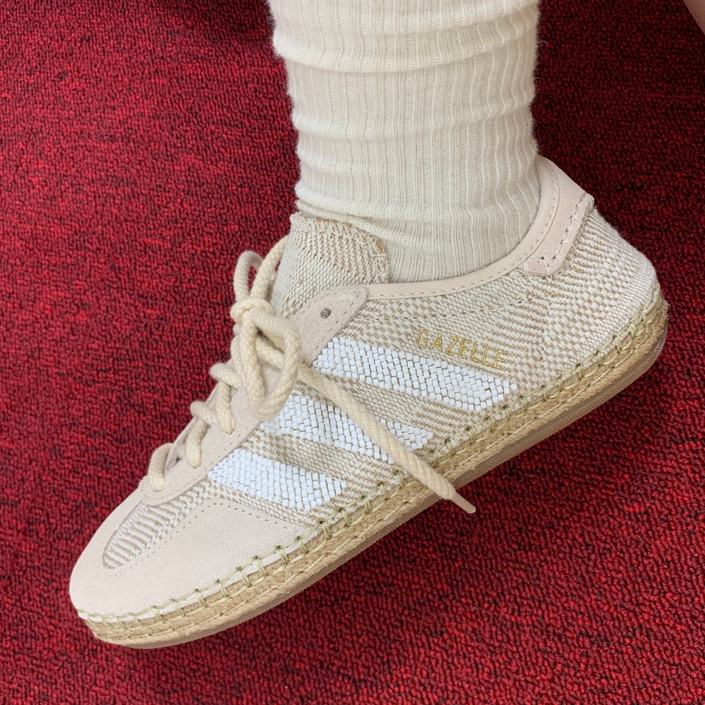Adidas x Clot Gazelle Halo Ivory Cloud White 착용 스타일 - 6