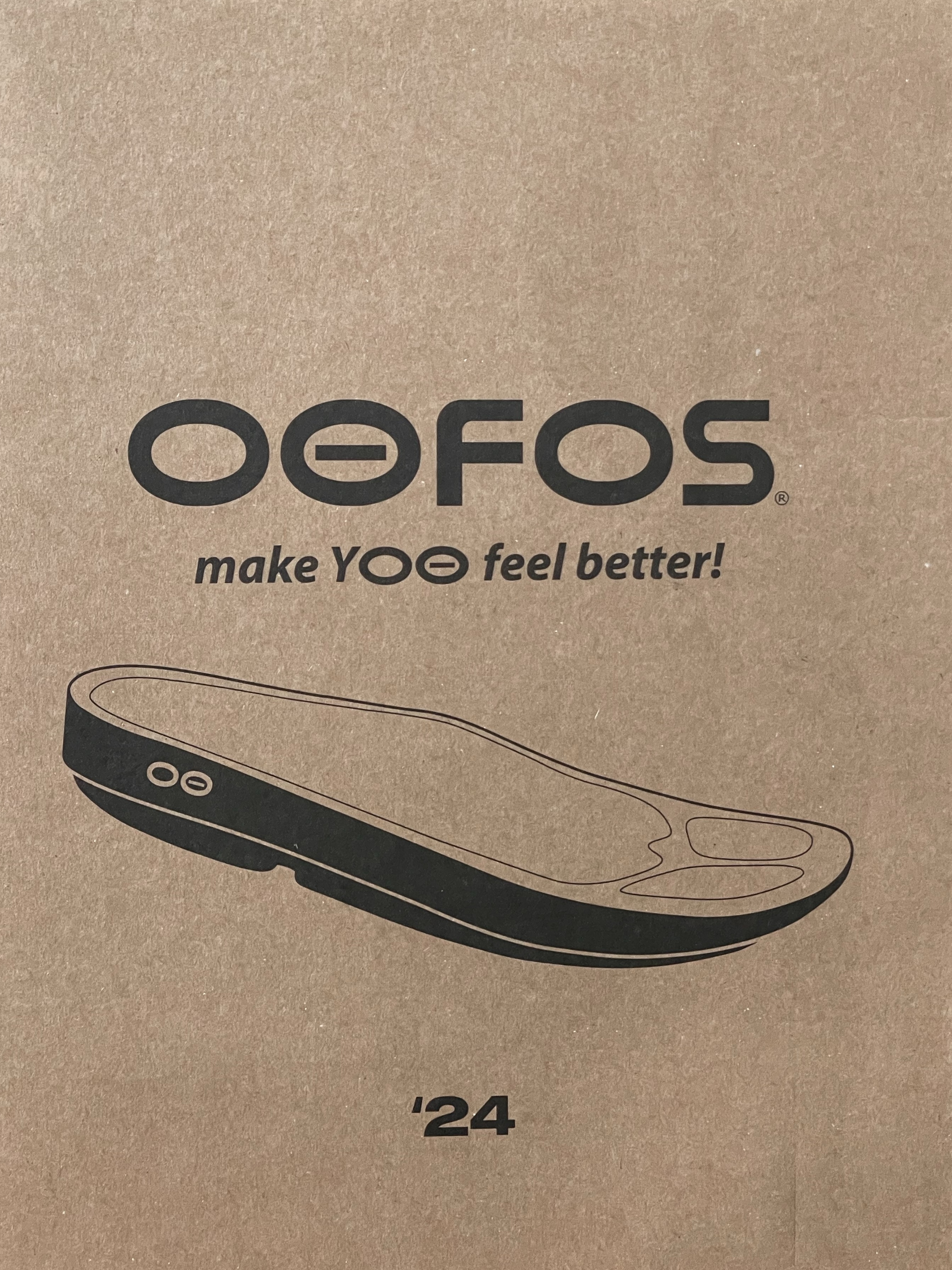 Oofos OOriginal Black 착용 스타일 - 1