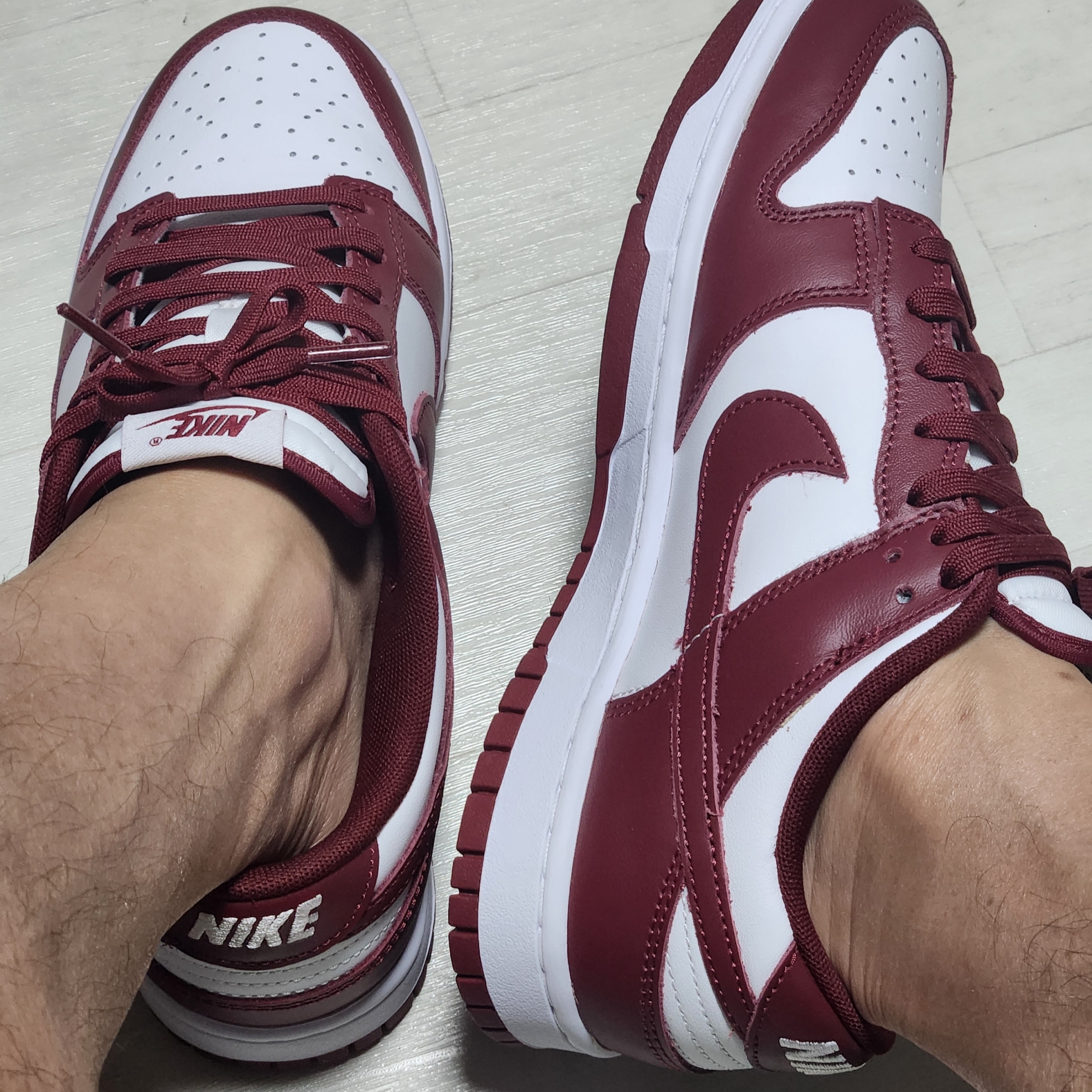 Jordan 1 Low SE Dune Red White, Nike Dunk Low Retro Team Red 착용 스타일 - 2
