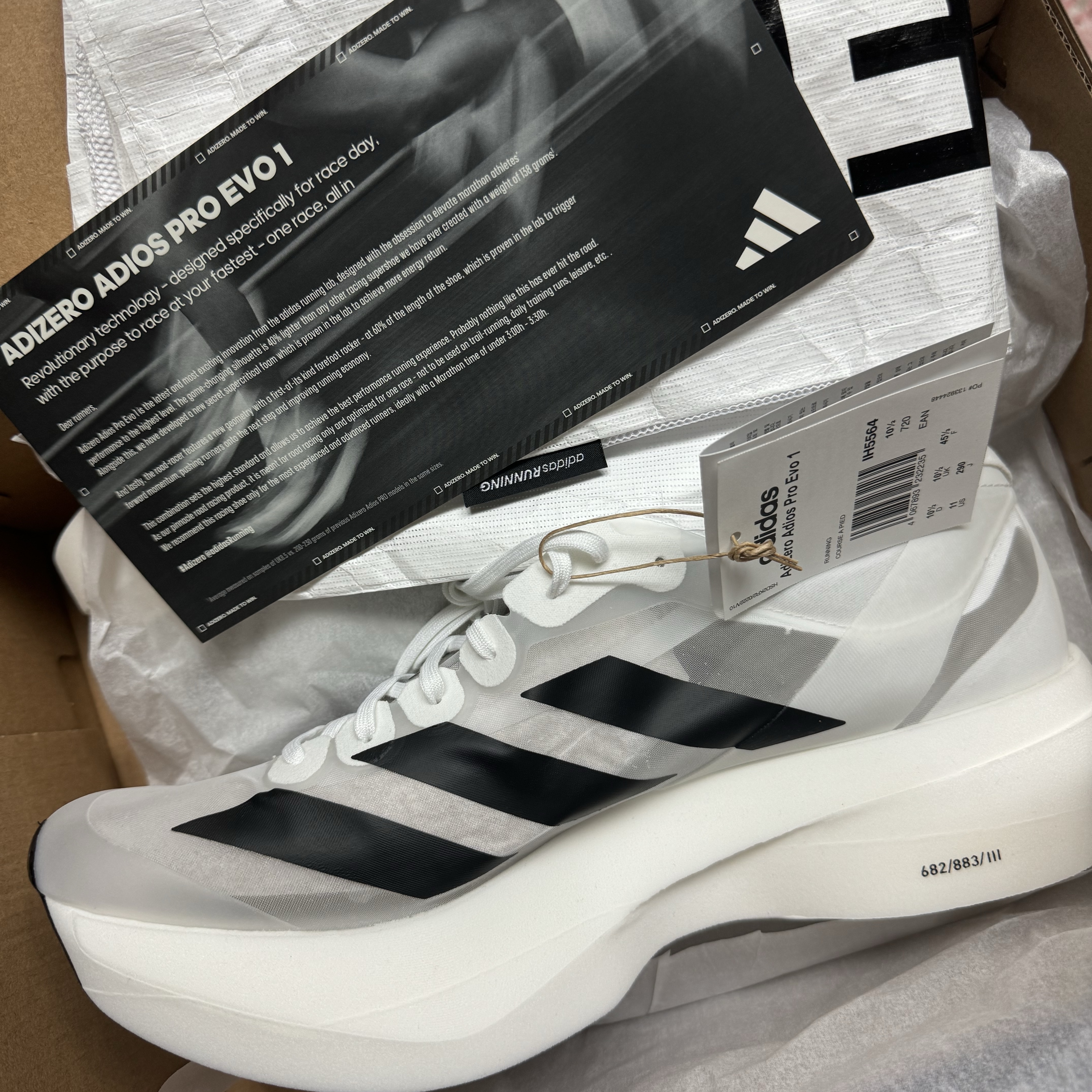 Adidas Adizero Adios Pro EVO 1 White Black 착용 스타일