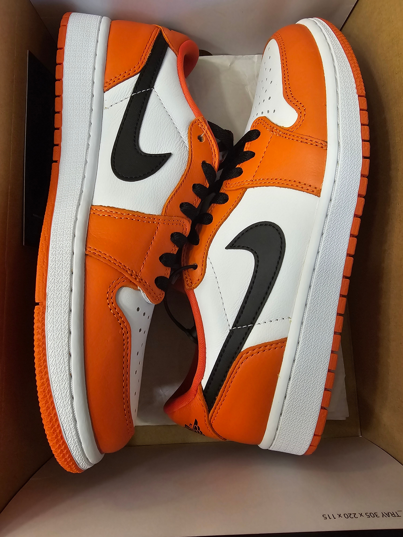 Jordan 1 Low OG Starfish 착용 스타일 - 2