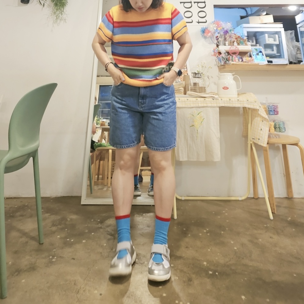 (Kids) New Balance Freedle 920 Sandal Silver 착용 스타일 - 1