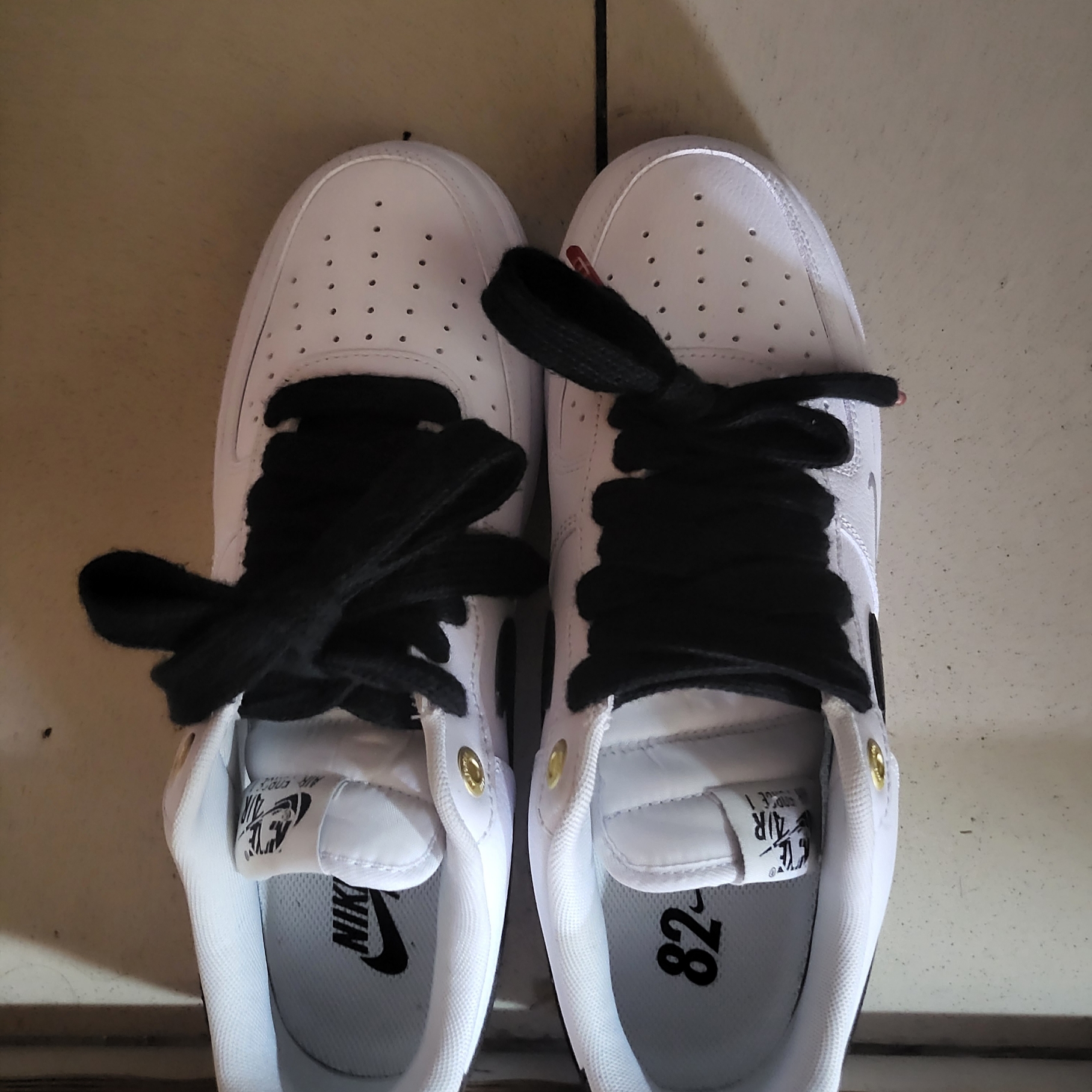 Nike Air Force 1 '07 LV8 40th Anniversary Join Forces White Black 착용 스타일
