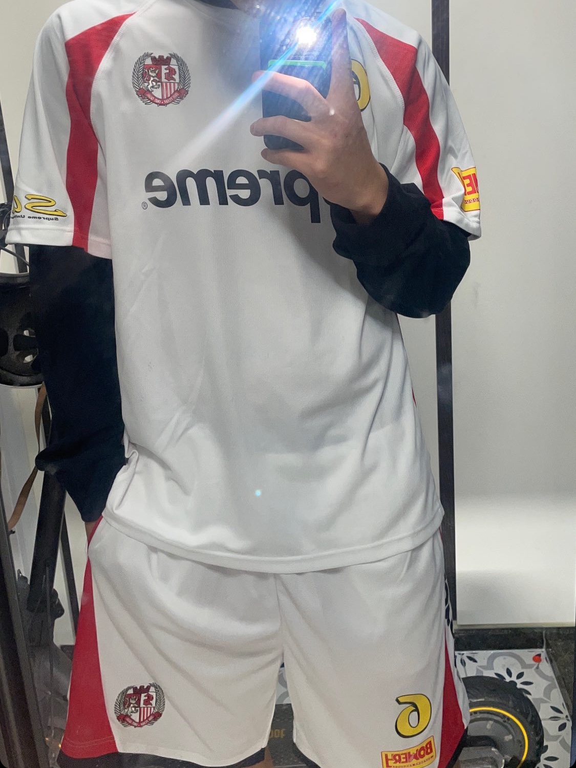 Supreme Soccer Shorts White - 23FW, Supreme Hooded Soccer Jersey White - 23FW 착용 스타일
