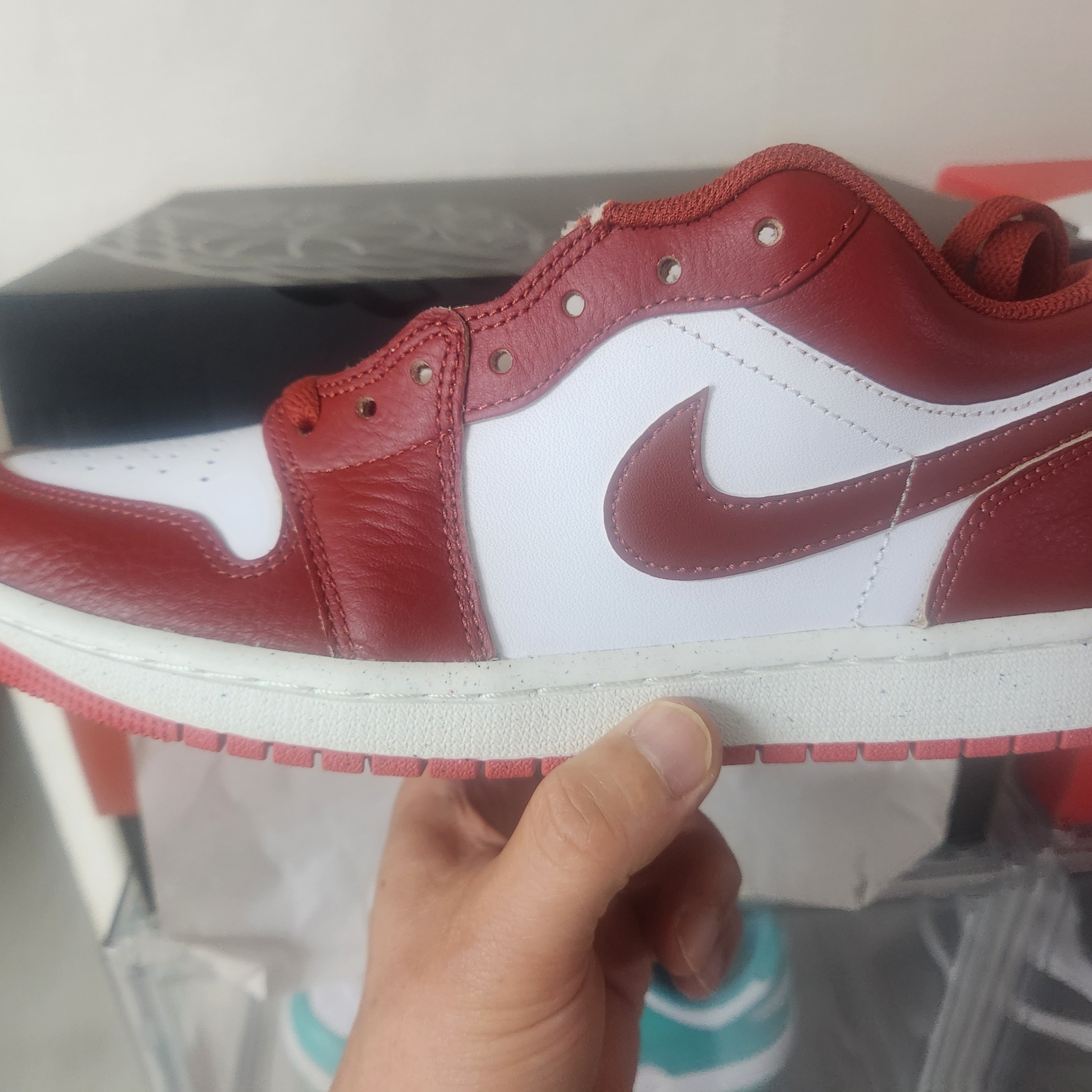Jordan 1 Low SE Dune Red White, Nike Dunk Low Retro Team Red 착용 스타일 - 3