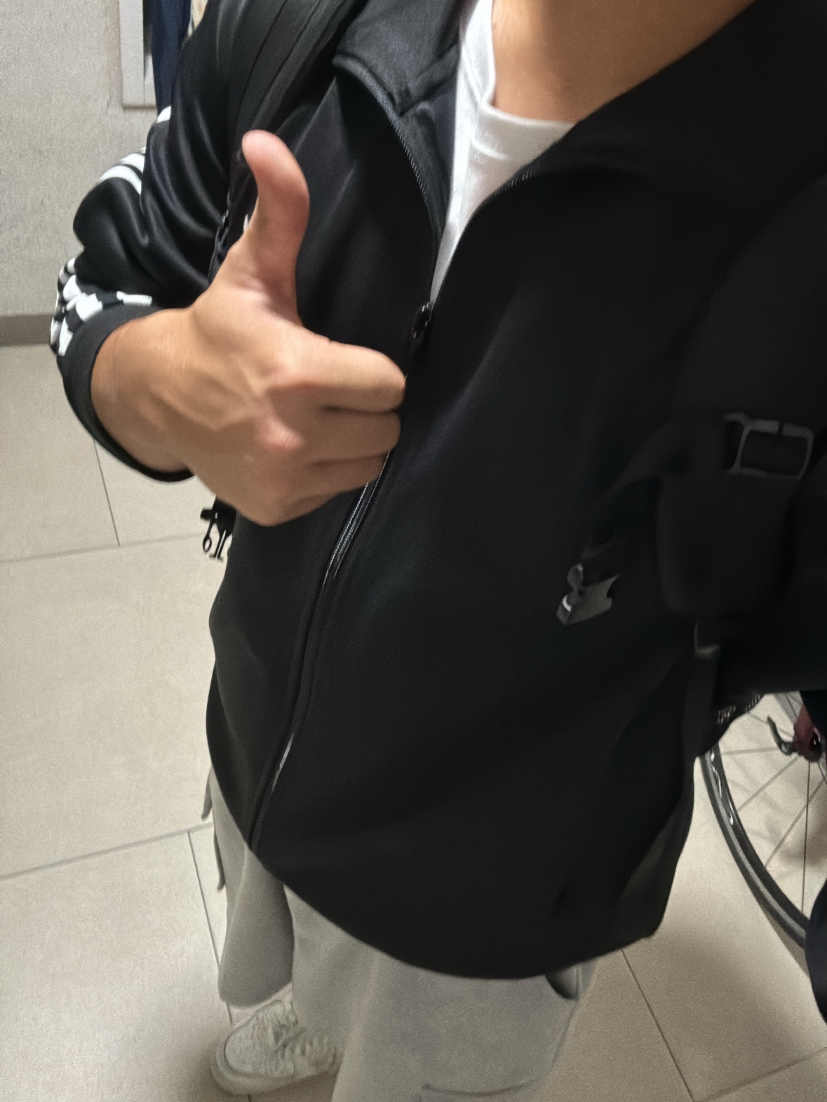Adidas Adicolor Classic Beckenbauer Track Top Black - KR Sizing, Nike Air Force 1 '07 Low White 착용 스타일
