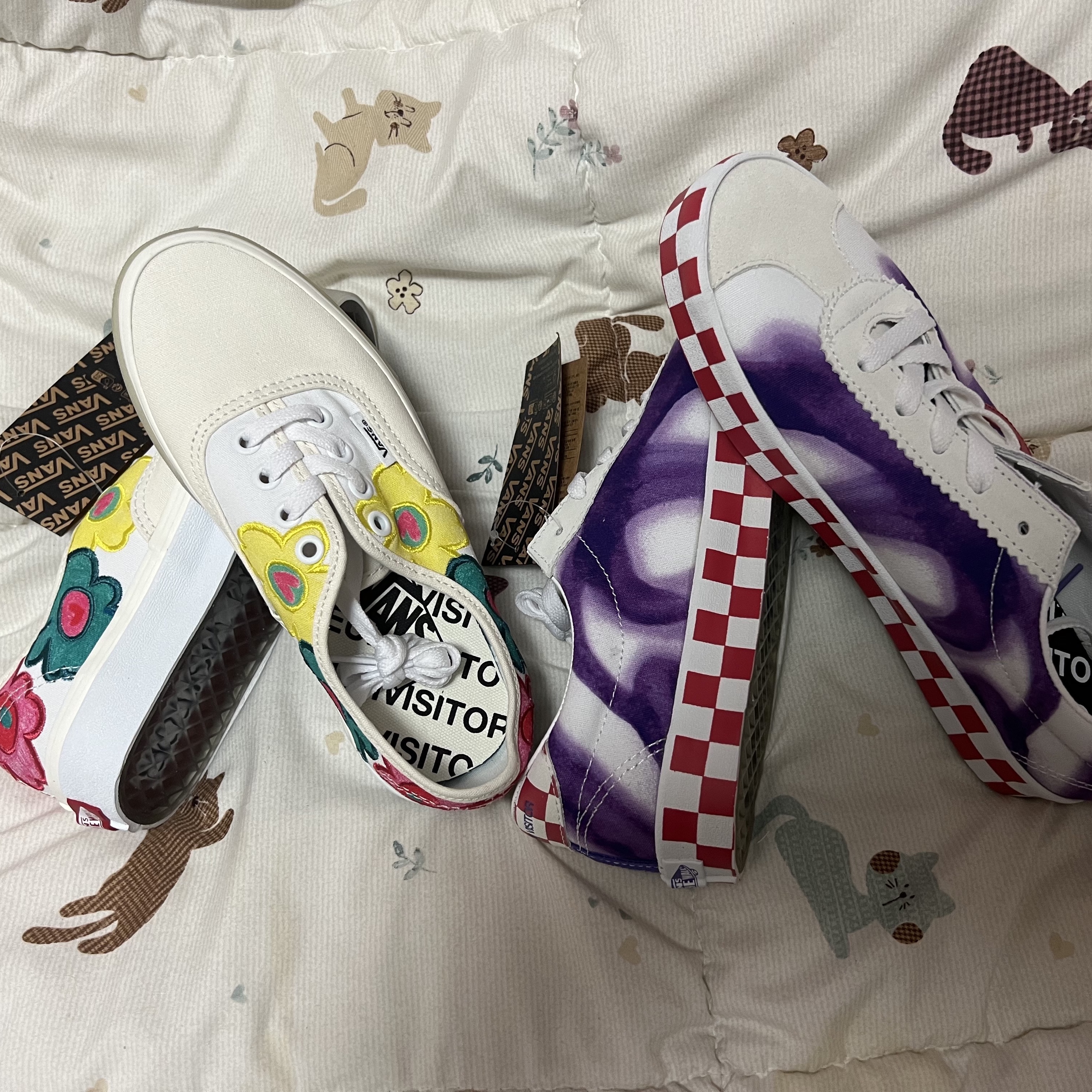 Vans x The Museum Visitor Sport Low White Purple, Vans x The Museum Visitor Authentic Marshmallow True White 착용 스타일