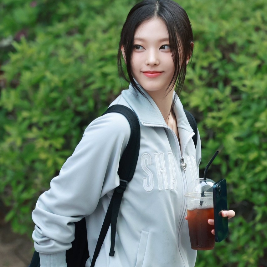 (W) Nike Cortez White and Black 착용 스타일