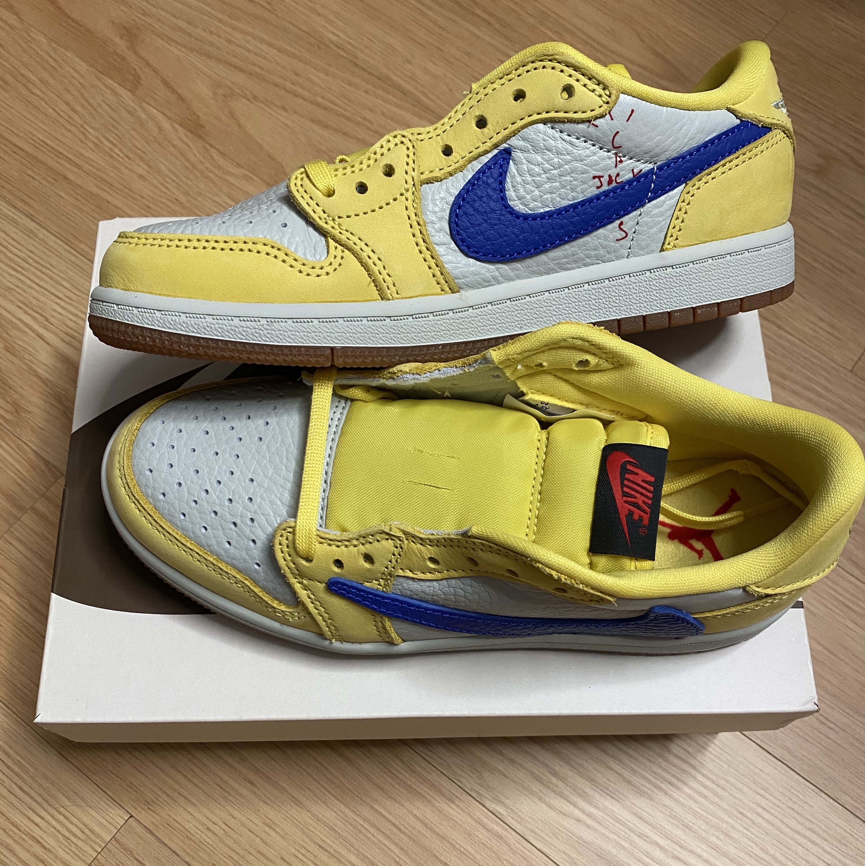 (PS) Jordan 1 x Travis Scott Retro Low OG SP Canary 착용 스타일