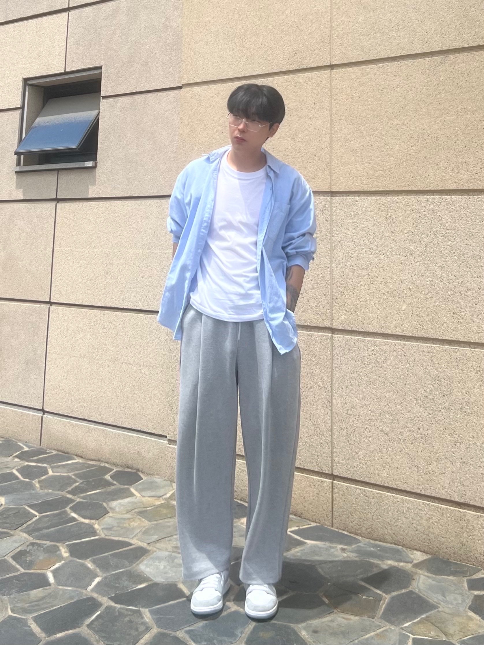 (W) Jordan 1 Low White Wolf Grey 착용 스타일 - 2