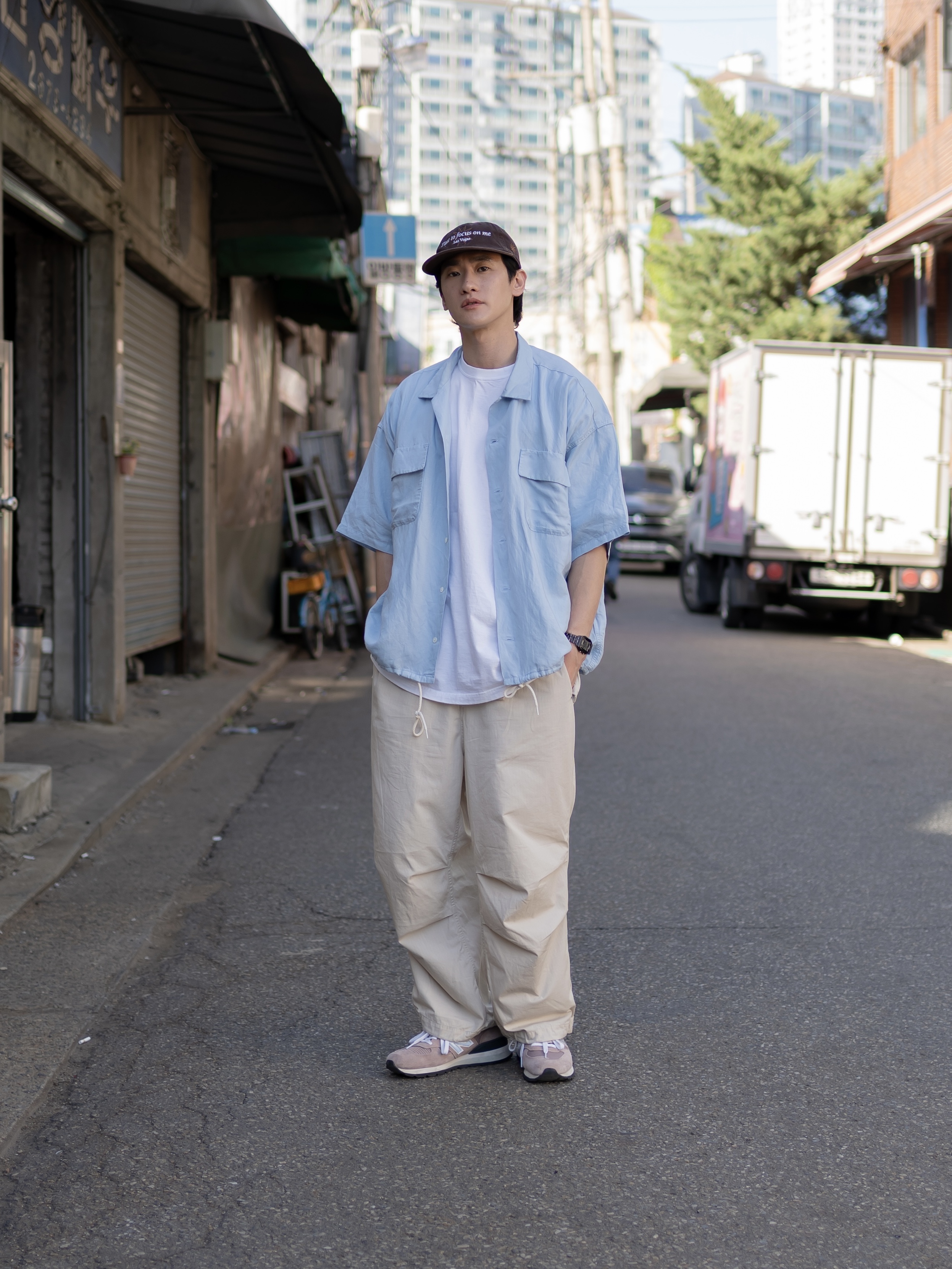New Balance x Kith 990v1 Made in USA Dusty Rose 착용 스타일 - 6