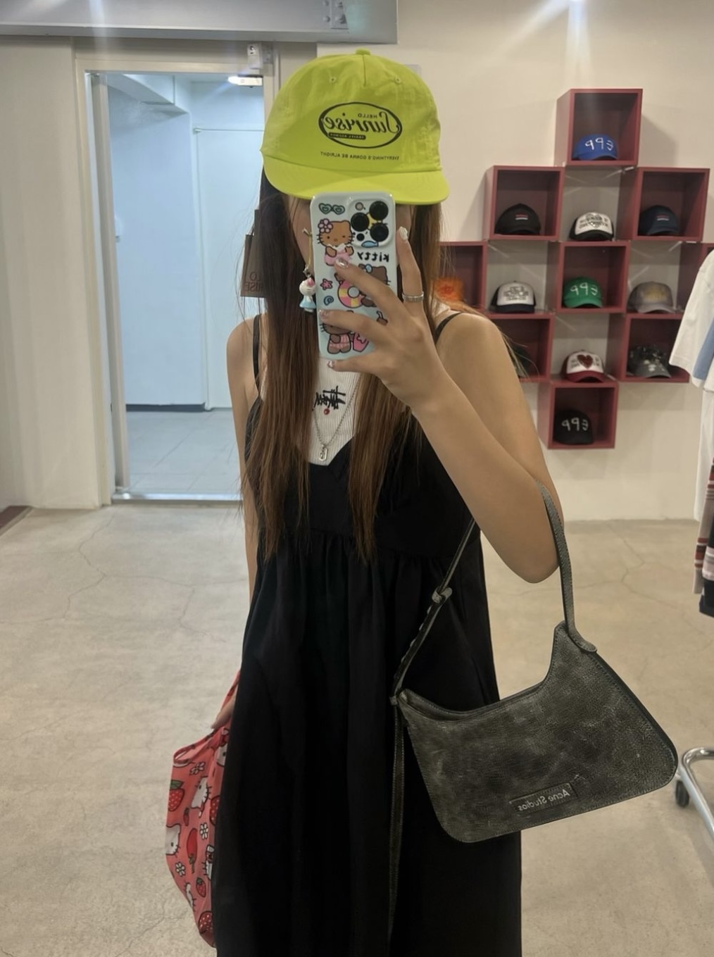 Acne Studios Platt Mini Shoulder Bag Black 착용 스타일