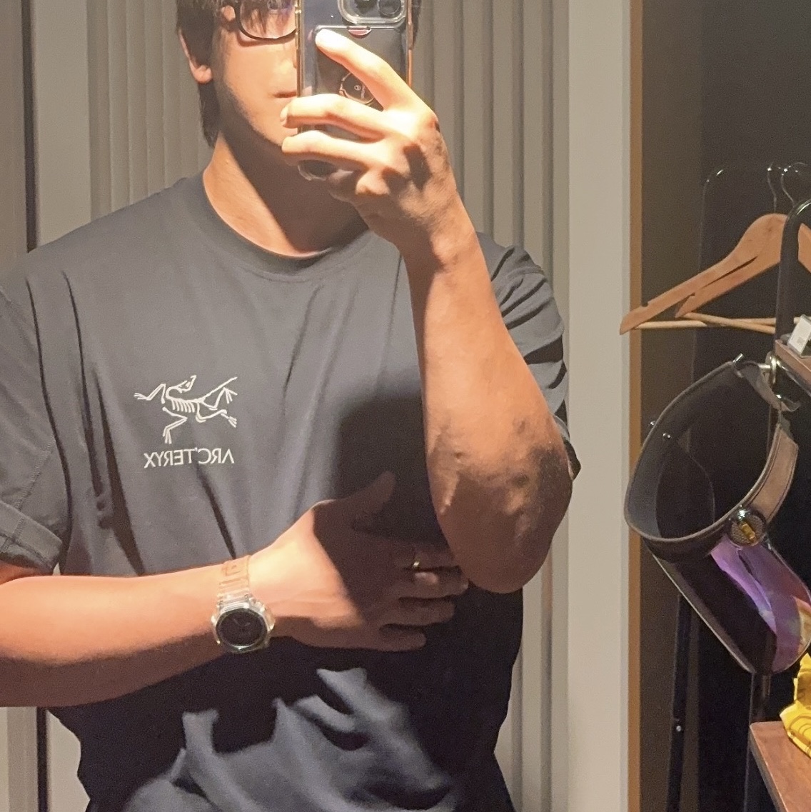 Arc'teryx System A Solarium SS T-Shirt Blackite Solid, Casio G-Shock GA-2100SKE-7A 착용 스타일