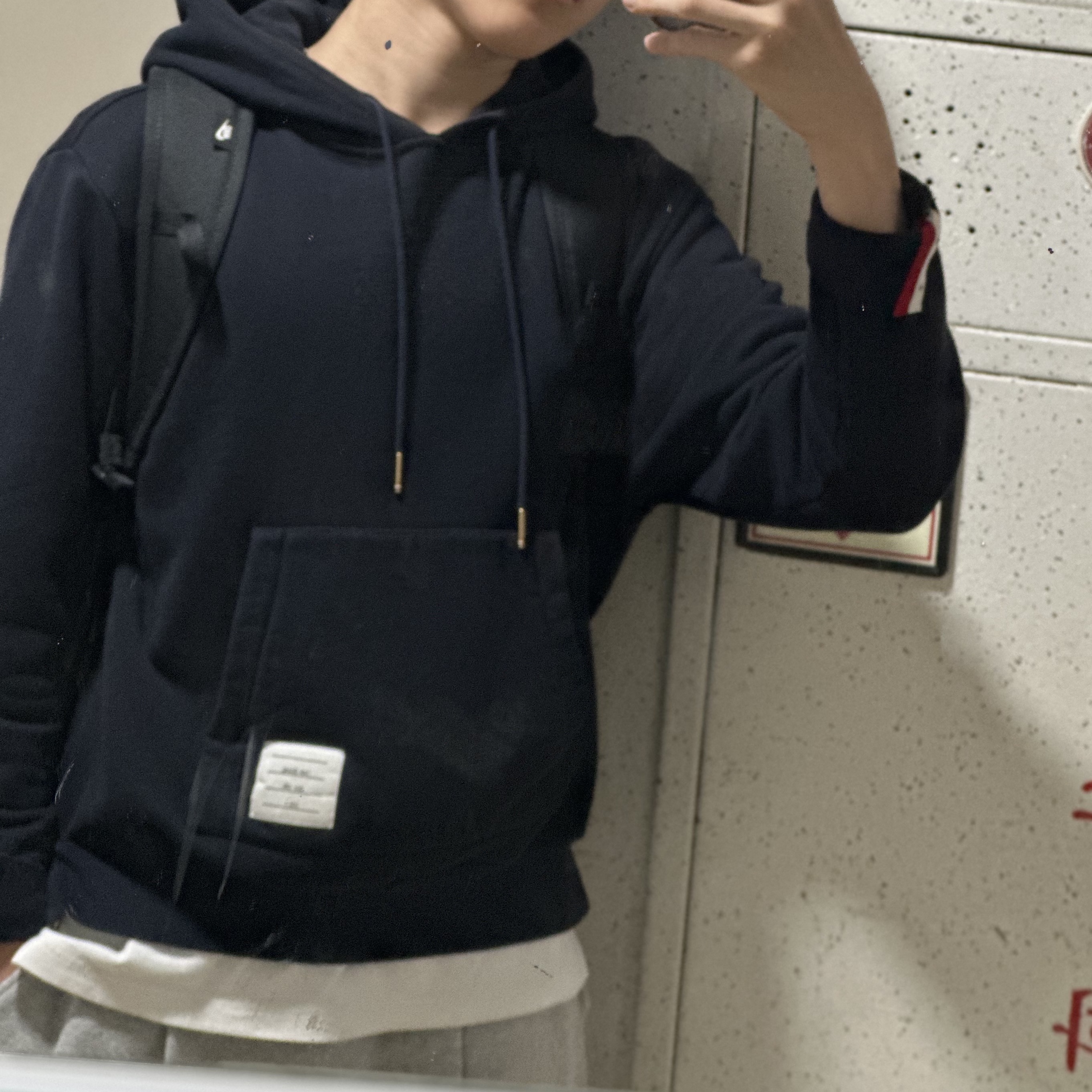 Thom Browne Loopback Jersey Knit Center Back Stripe Pullover Hoodie Navy, Nike Hayward Backpack 26L Black 착용 스타일