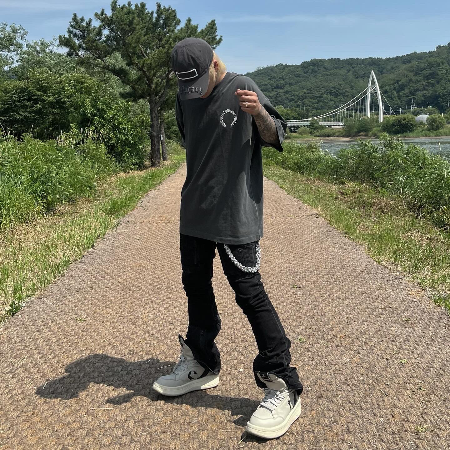 Converse x Drkshdw Turbowpn Pelican 착용 스타일 - 1