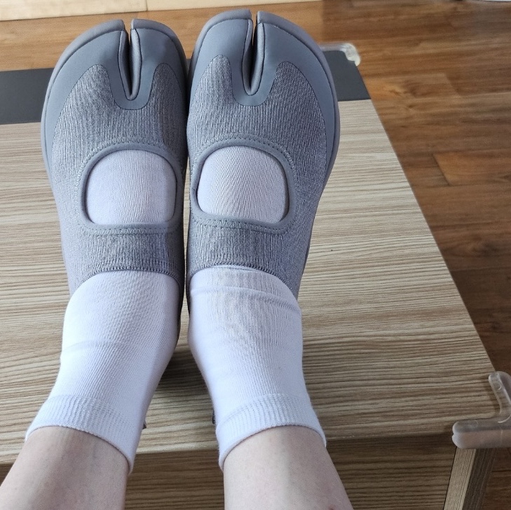 Tabi Sandal Grey 착용 스타일