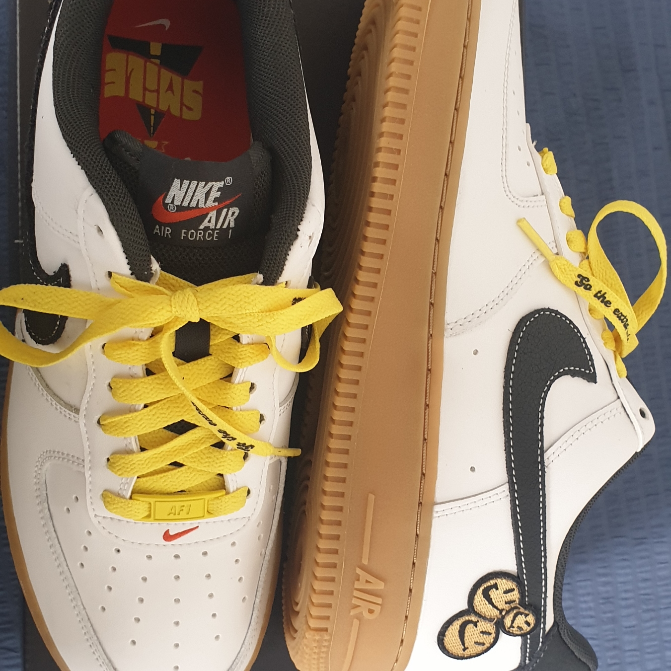 Nike Air Force 1 '07 LV8 Go The Extra Smile 착용 스타일 - 2