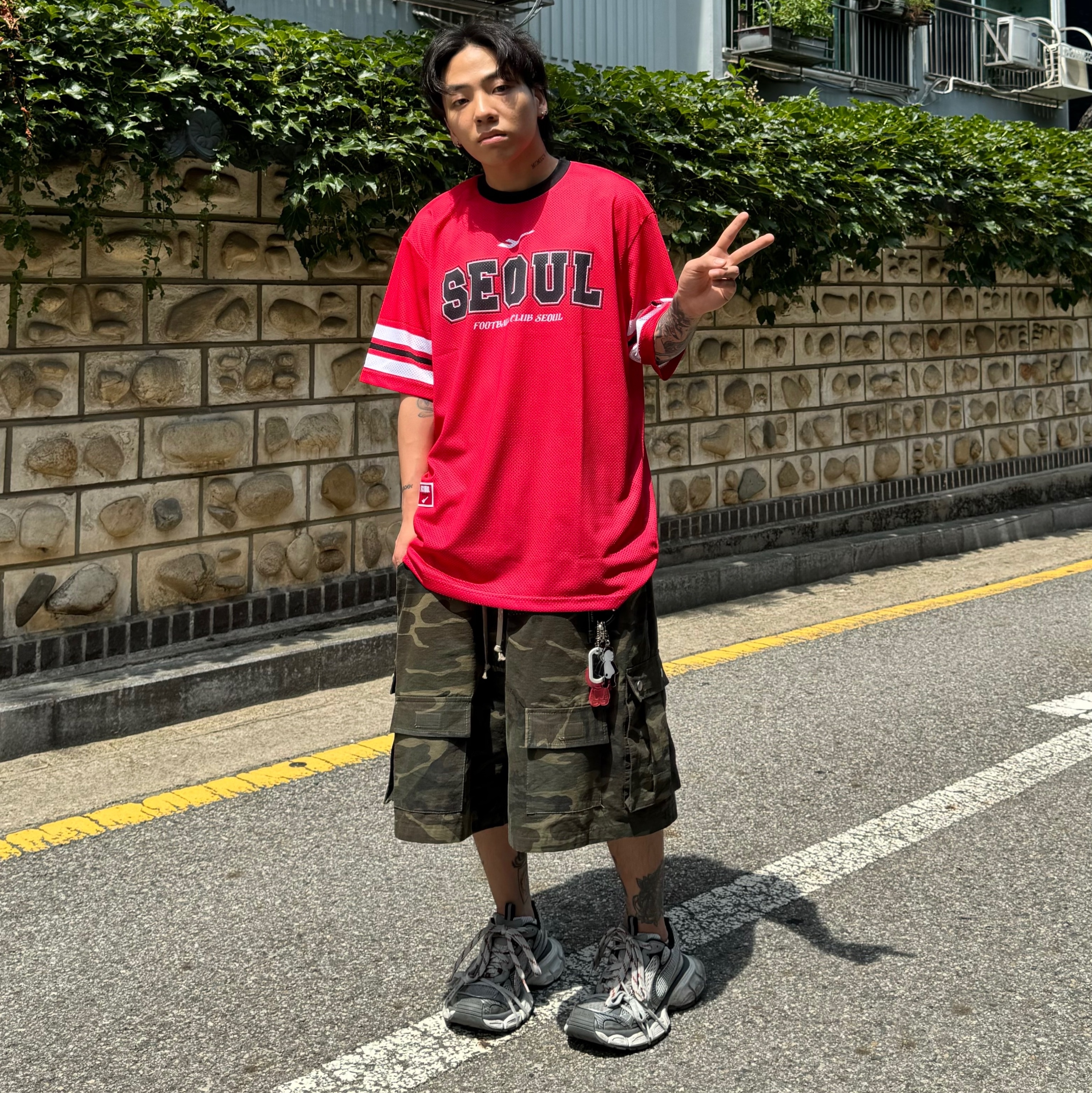 Balenciaga 3XL Sneakers Grey White Red 착용 스타일 - 3