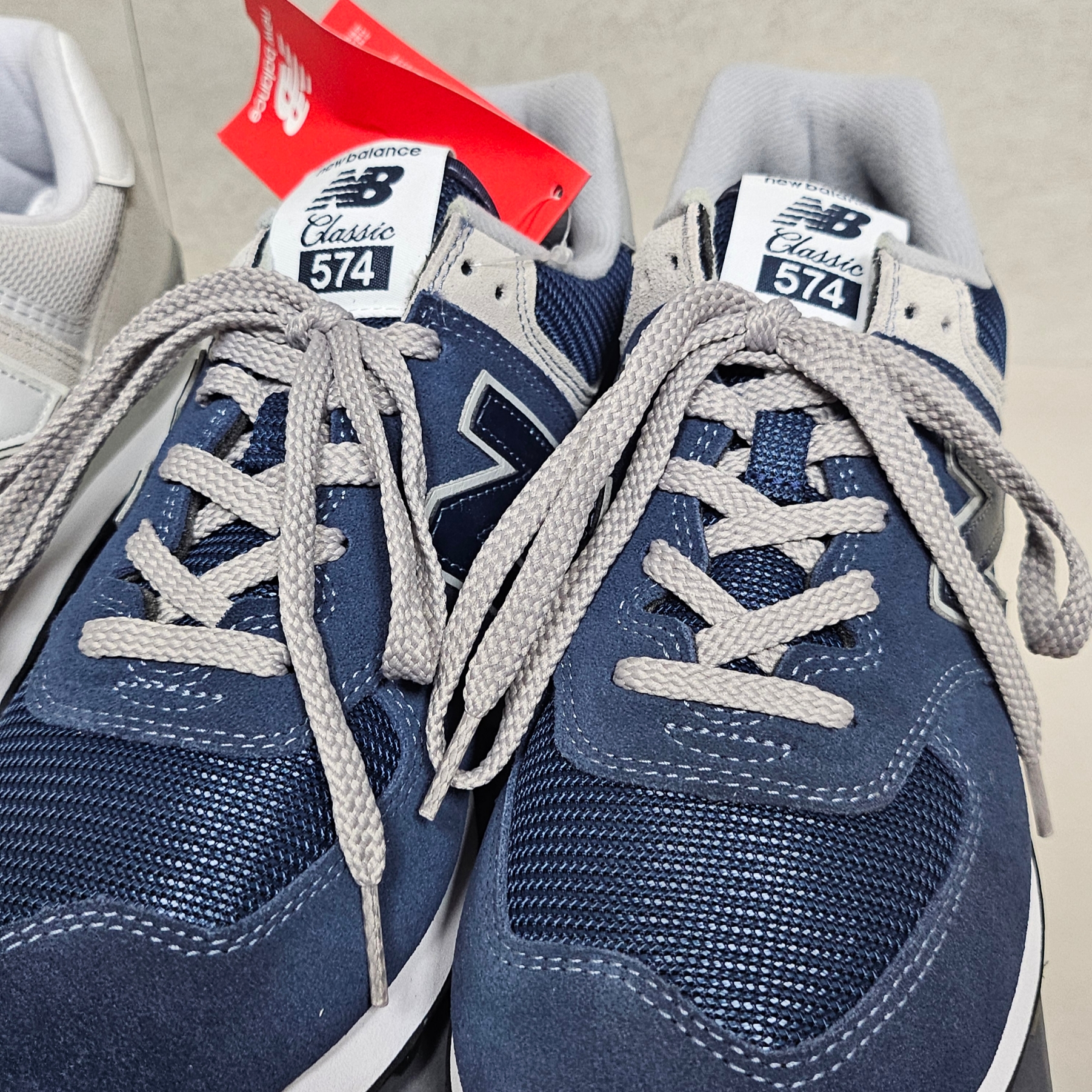 New Balance 574 Navy - D Standard 착용 스타일 - 2