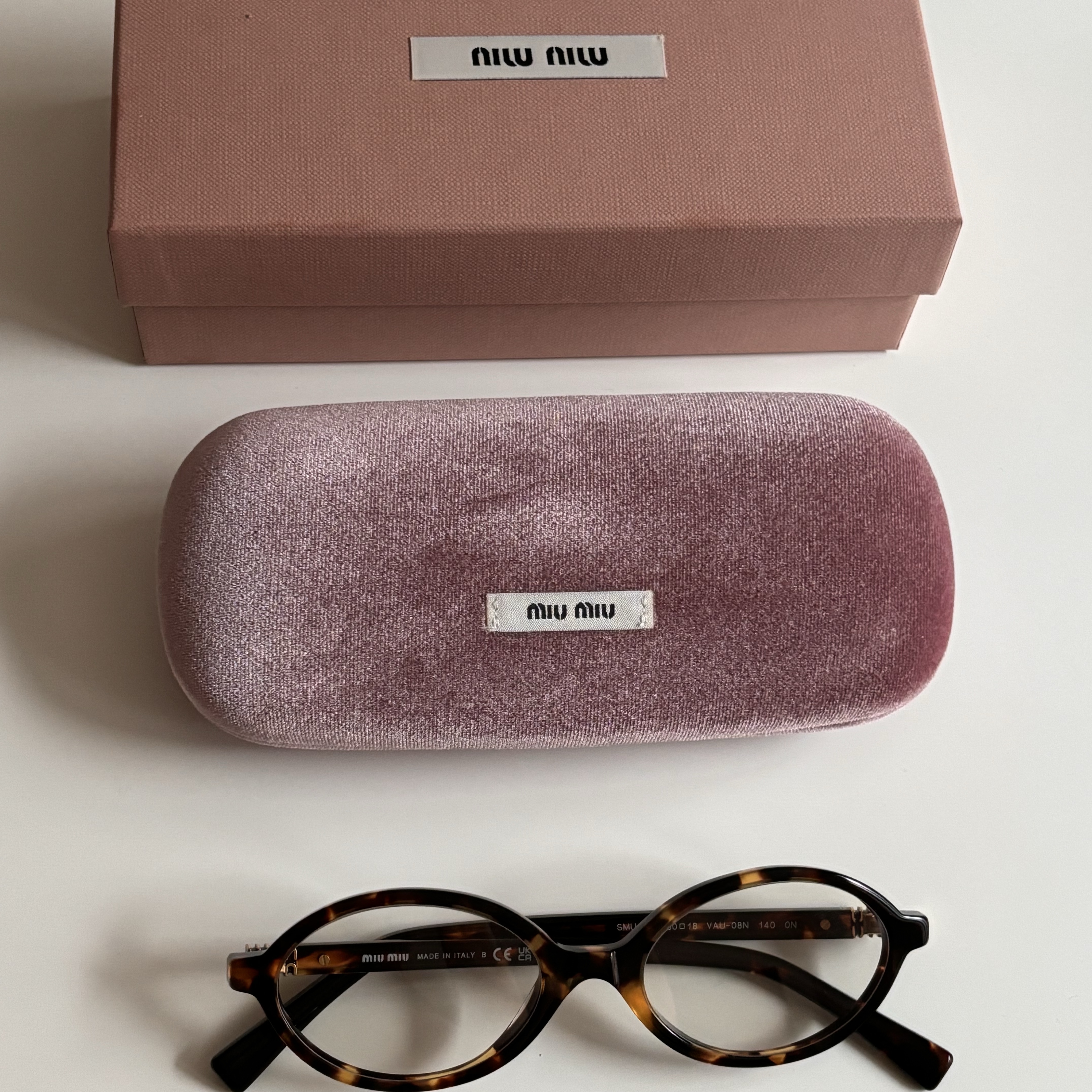 (W) Miu Miu Regard Sunglasses Blue Lenses Honey Tortoiseshell Acetate Standard fit 착용 스타일