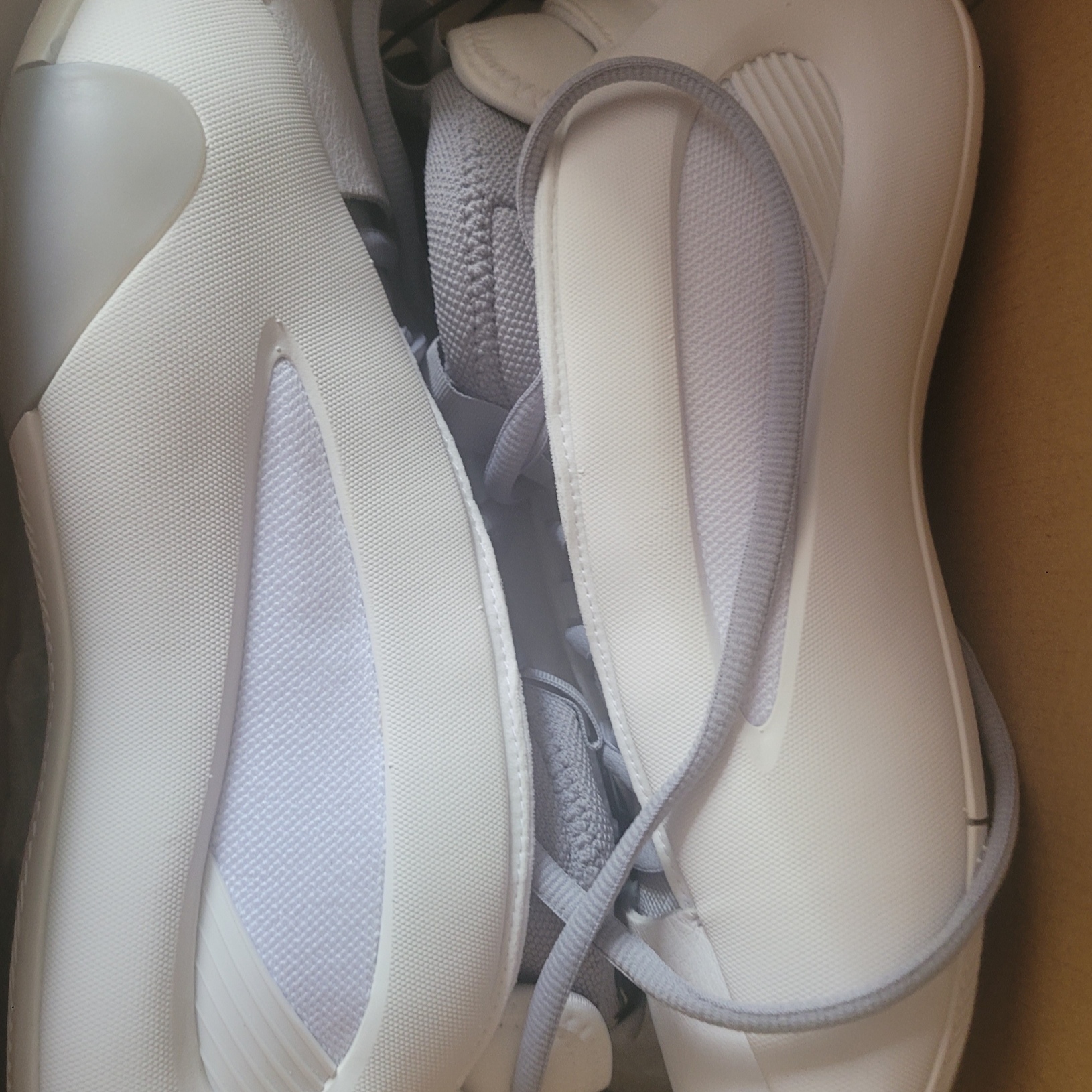 Adidas Harden Vol. 8 Cloud White Halo Silver 착용 스타일