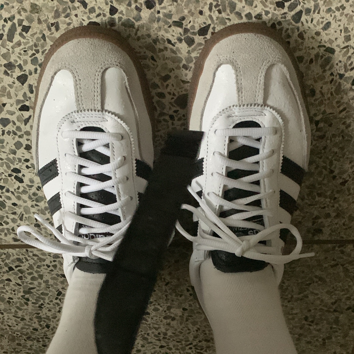 Adidas Spezial Handball White Core Black 착용 스타일