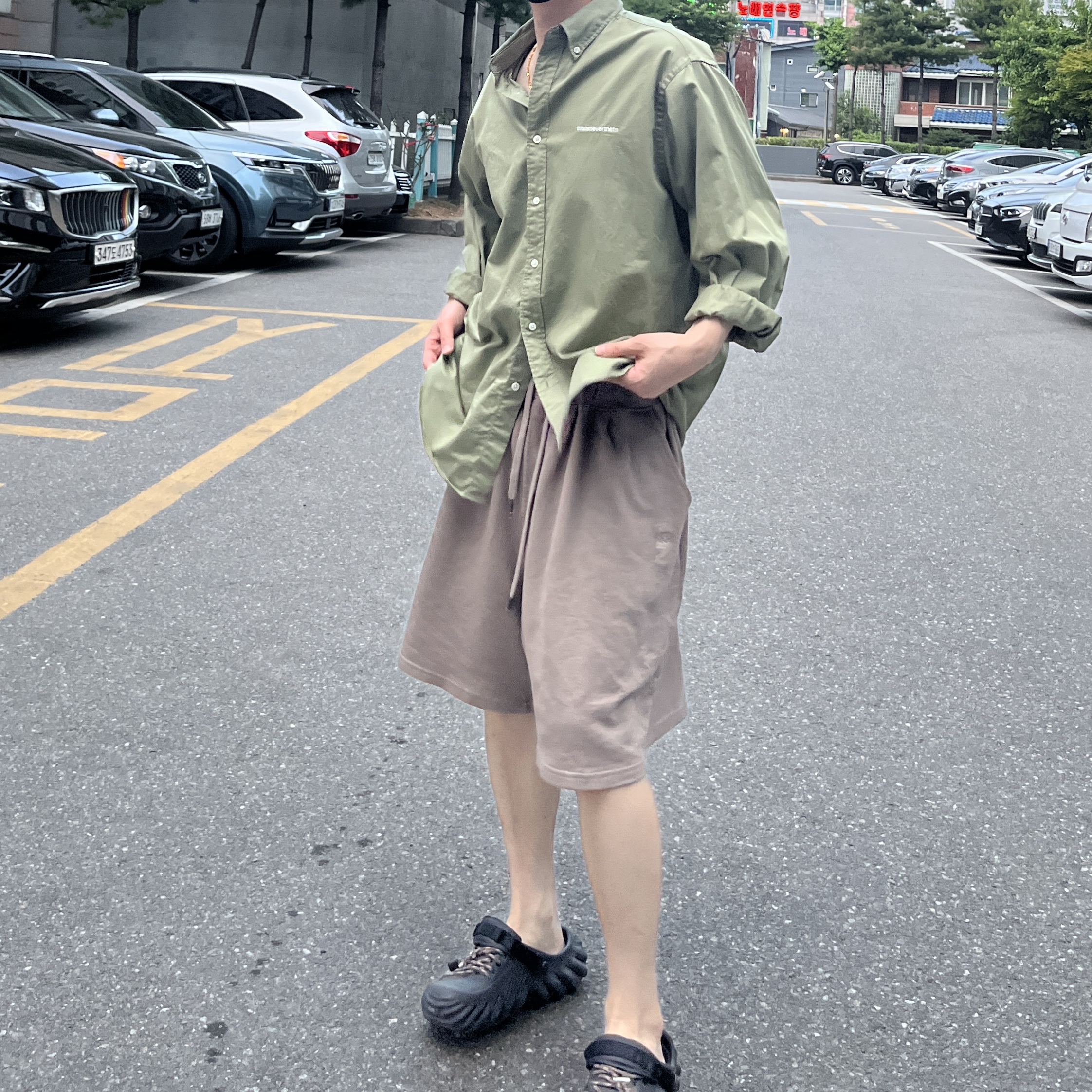 Crocs Echo Clog Black 착용 스타일