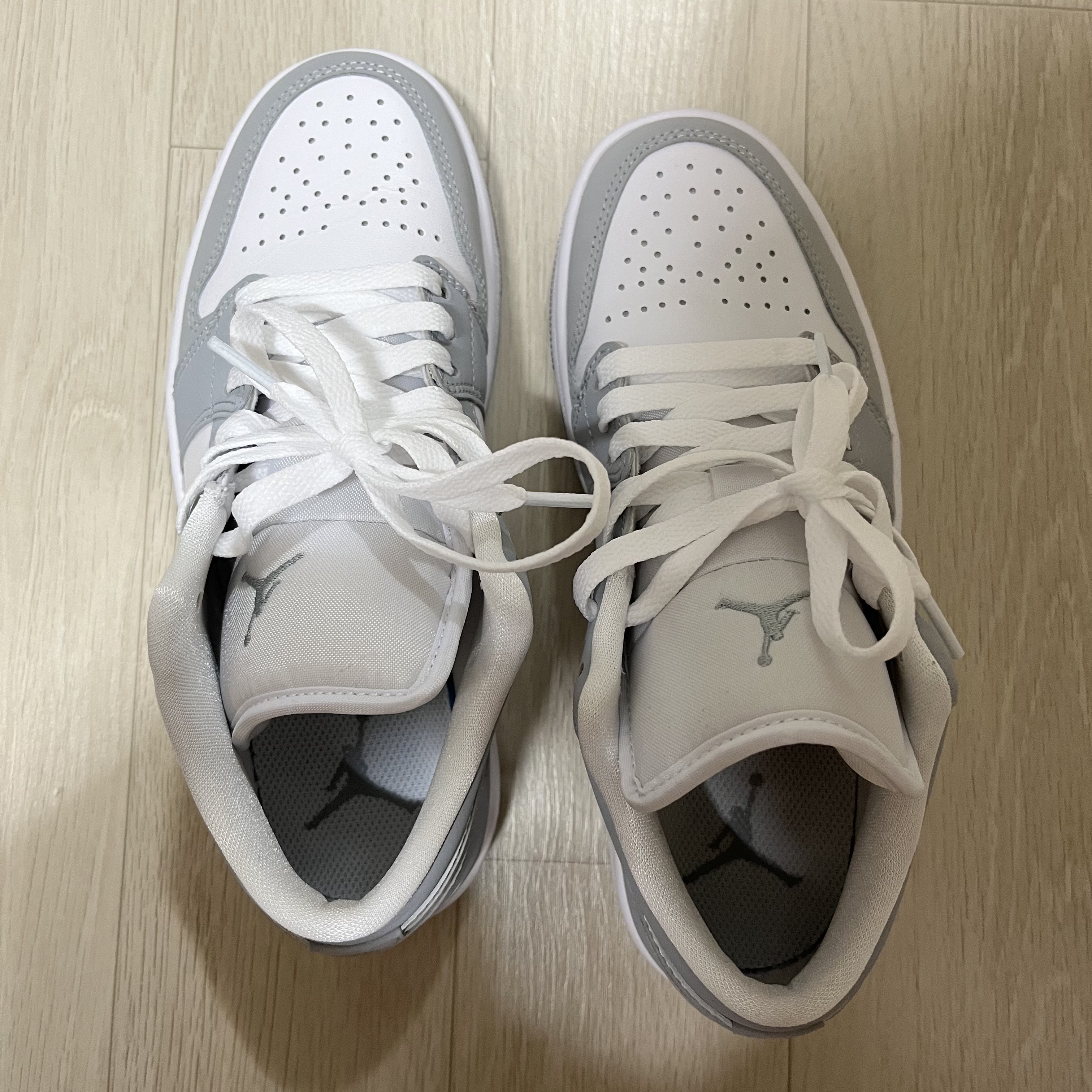 (W) Jordan 1 Low White Wolf Grey 착용 스타일
