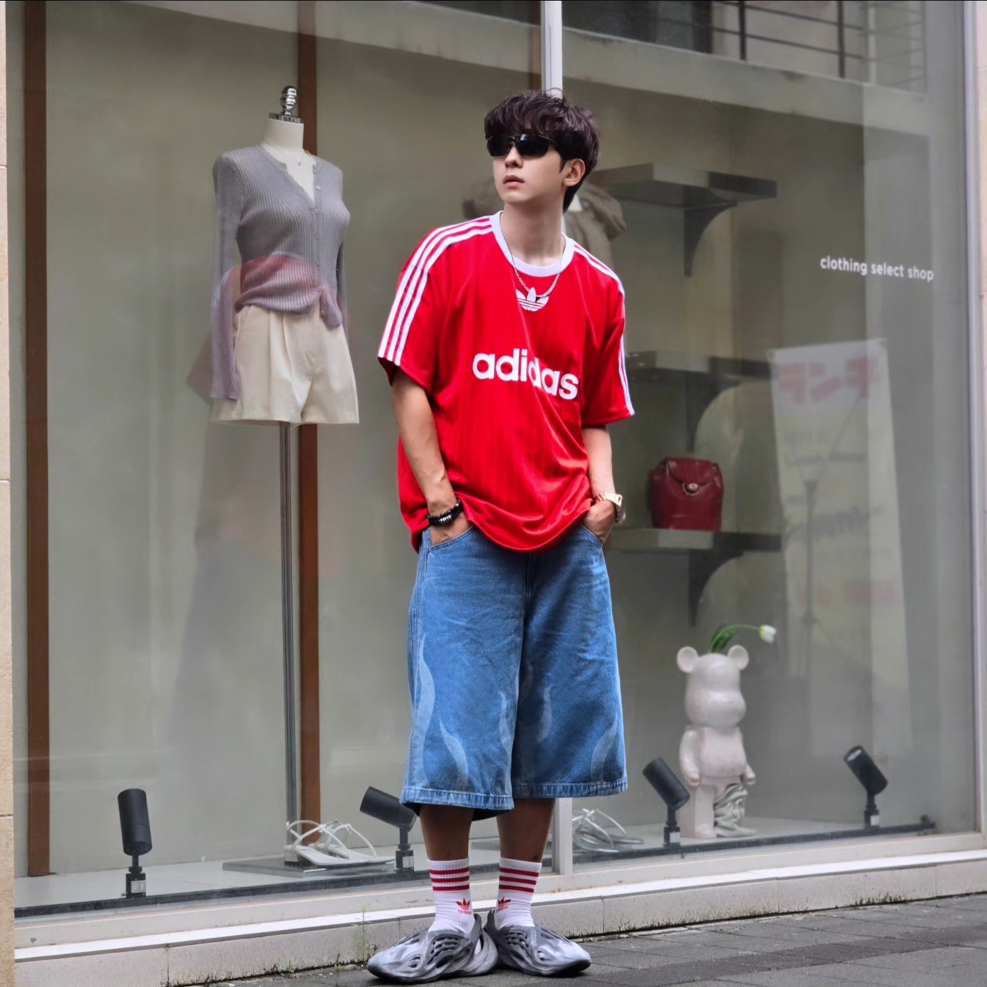 Adidas Adicolor T-Shirt Better Scarlet White - KR Sizing, Adidas Adicolor T-Shirt Better Scarlet White - US Sizing 착용 스타일 - 6