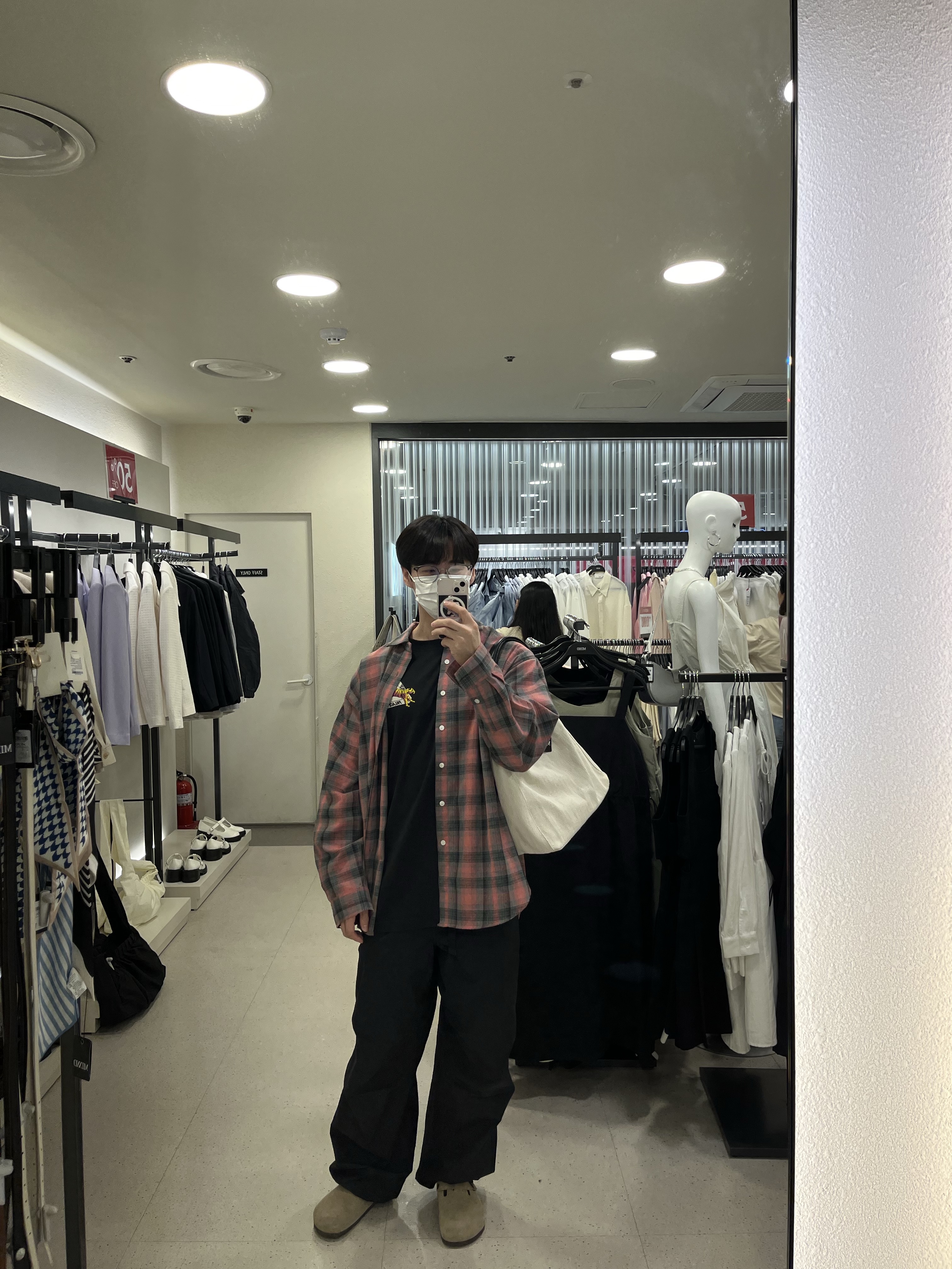 Palace Korea Tri-Ferg T-Shirt Black - 24SS, Birkenstock Boston Soft Footbed Taupe - Regular 착용 스타일