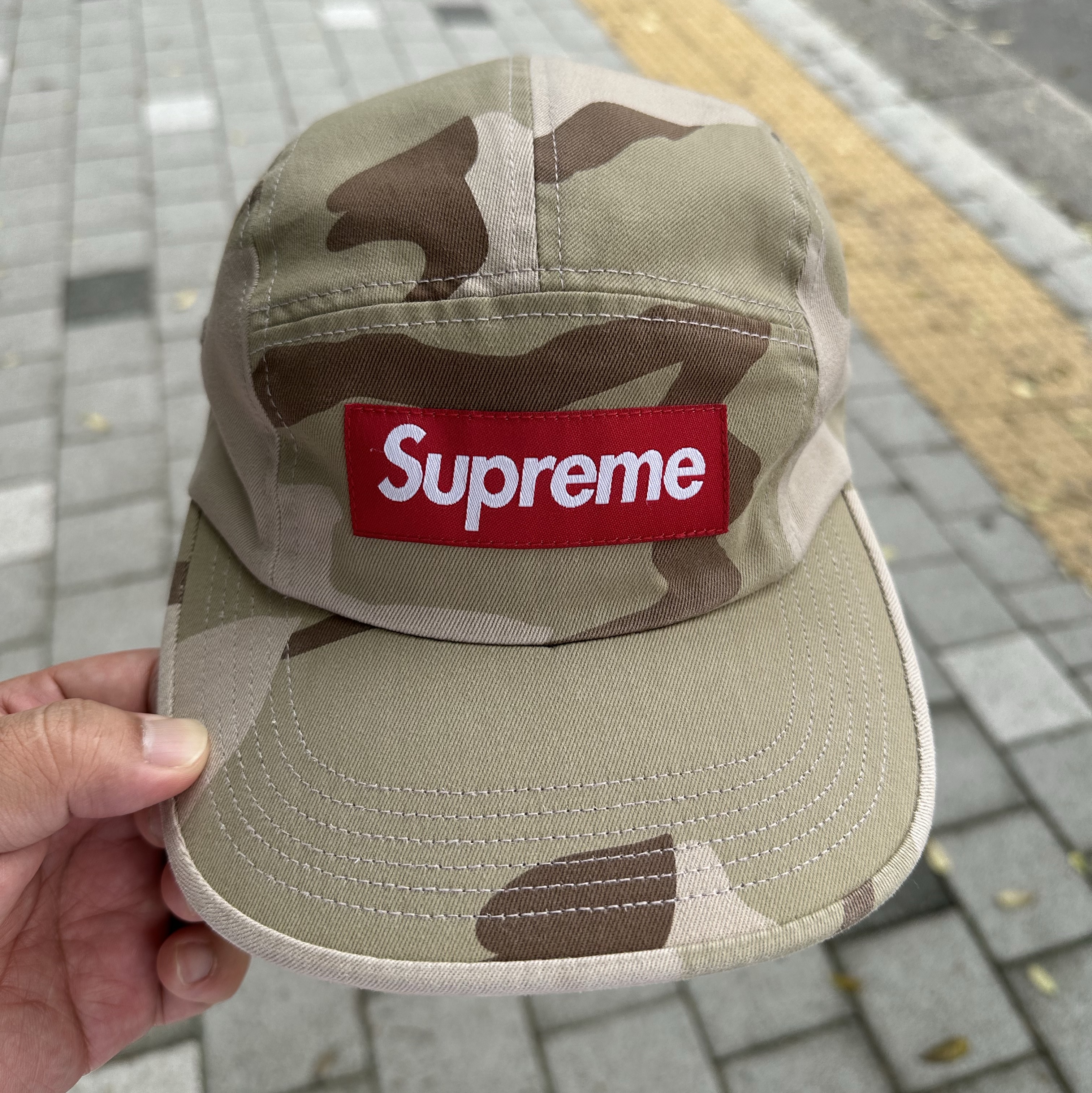 Supreme Washed Chino Twill Camp Cap Desert Camo - 24SS 착용 스타일