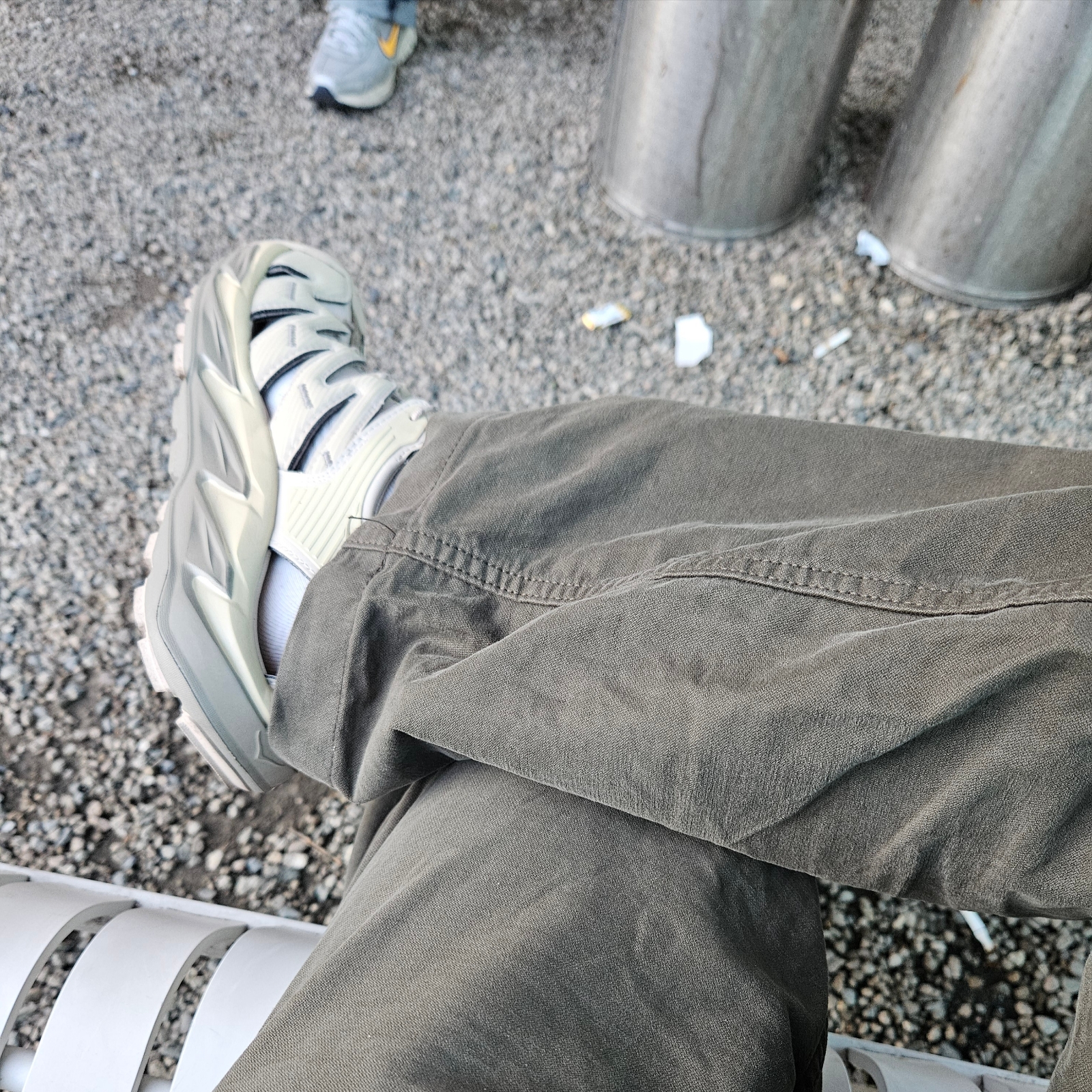 Hoka Hopara Shifting Sand Dune 착용 스타일