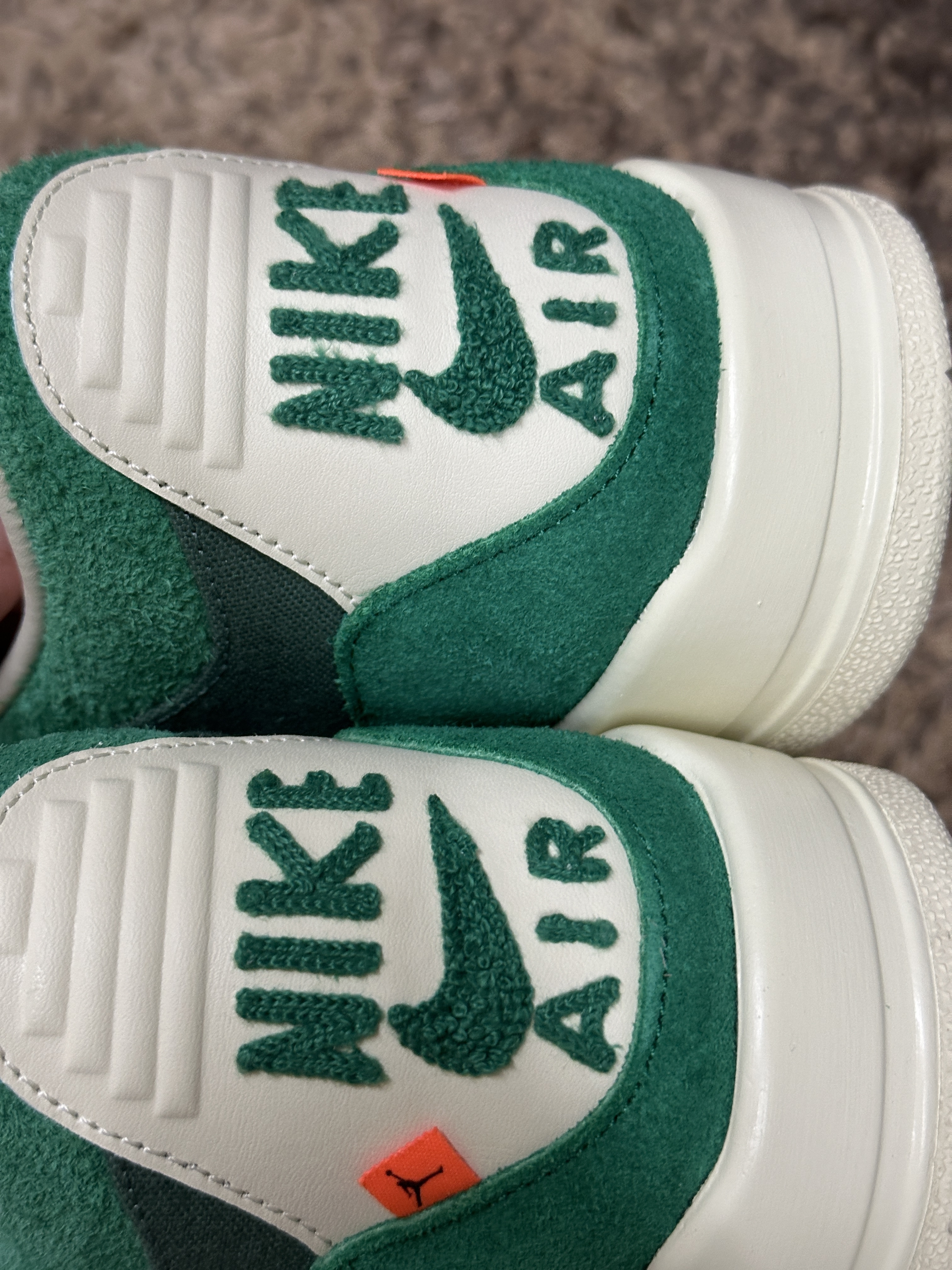 (W) Jordan 3 x Nina Chanel Abney Retro SP Bicoastal and Malachite 착용 스타일 - 1