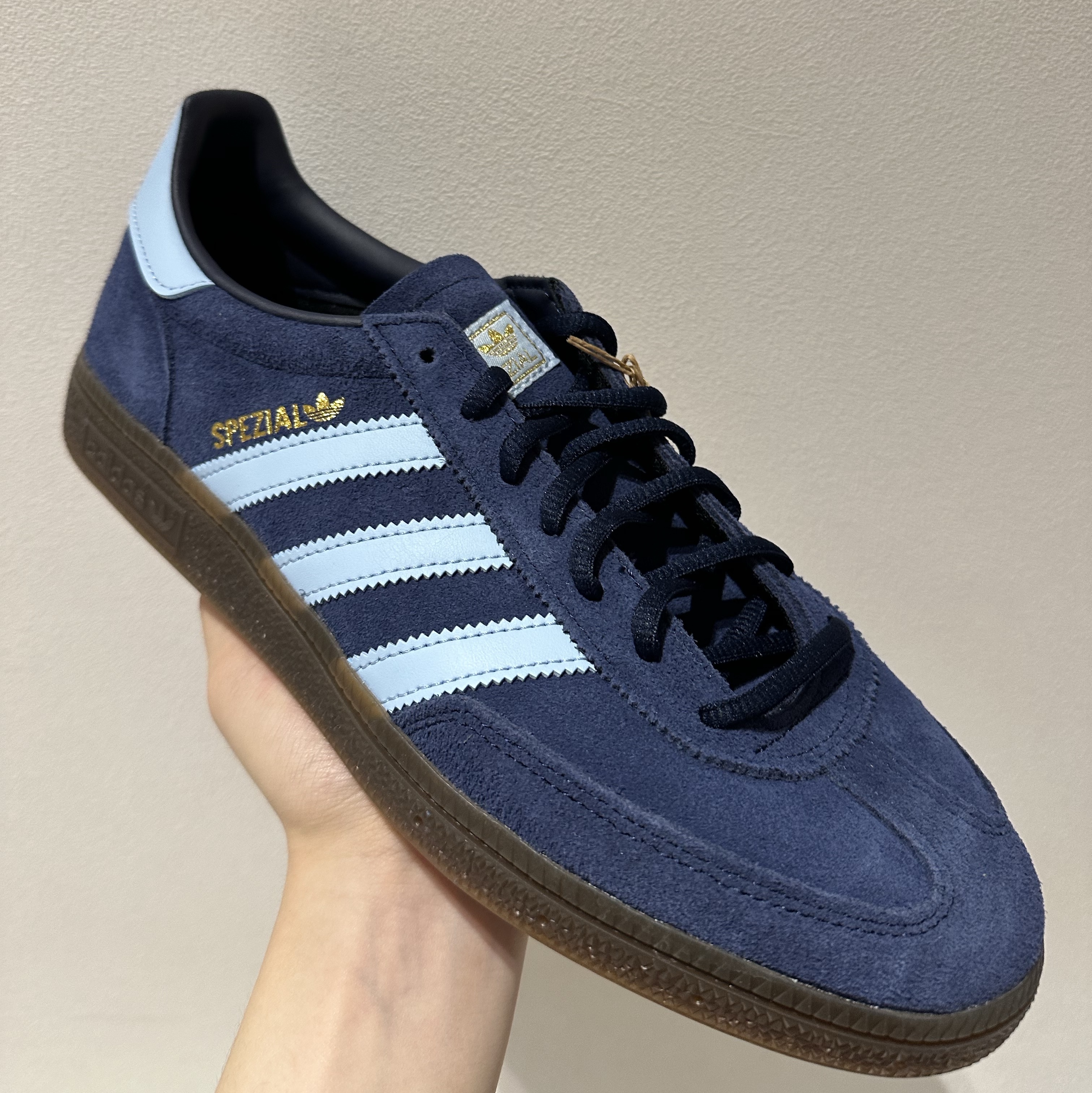 Adidas Spezial Handball Collegiate Navy 착용 스타일