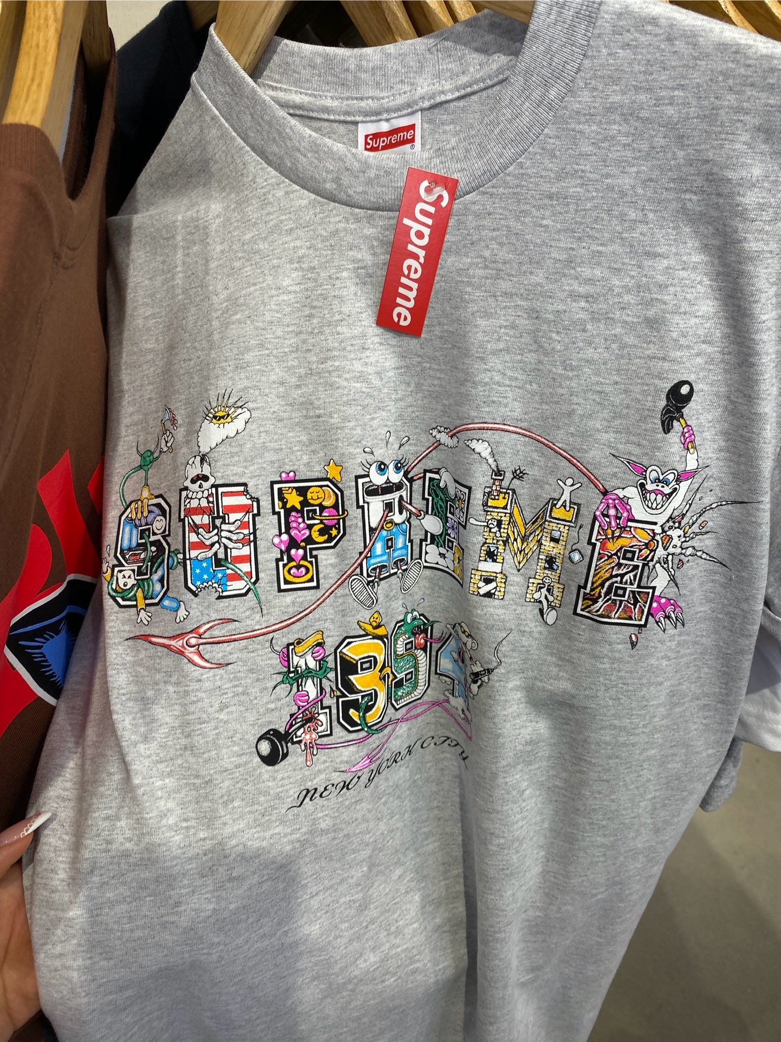 Supreme Varsity T-Shirt Ash Grey - 24SS 착용 스타일