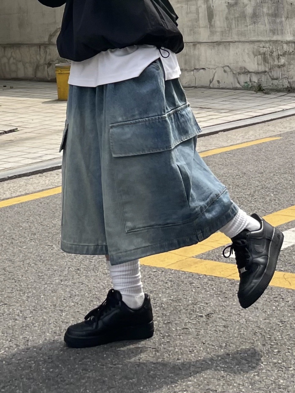 Hello Sunrise  Two Tone Washed OG Logo 6panel Cap Off White & Black, (W) Nike Air Force 1 '07 Low Triple Black 착용 스타일 - 6