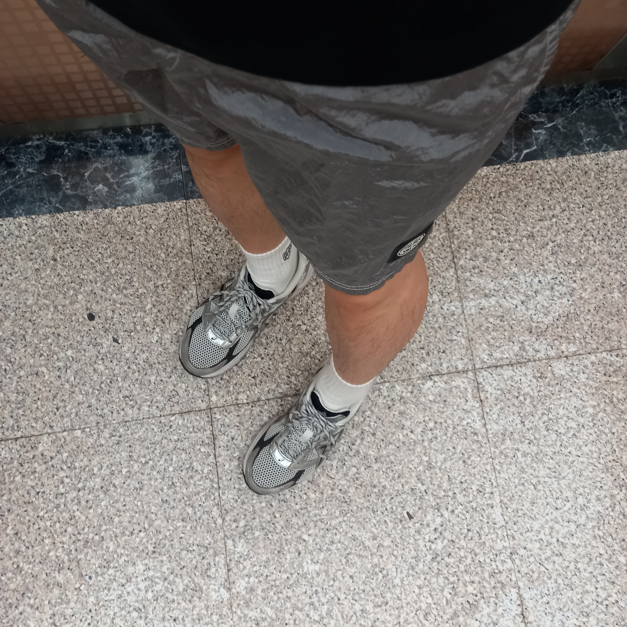 Asics Gel-1130 White Black, Stone Island B0943 Nylon Metal Swimming Trunk Sky Blue - 24SS 착용 스타일 - 3