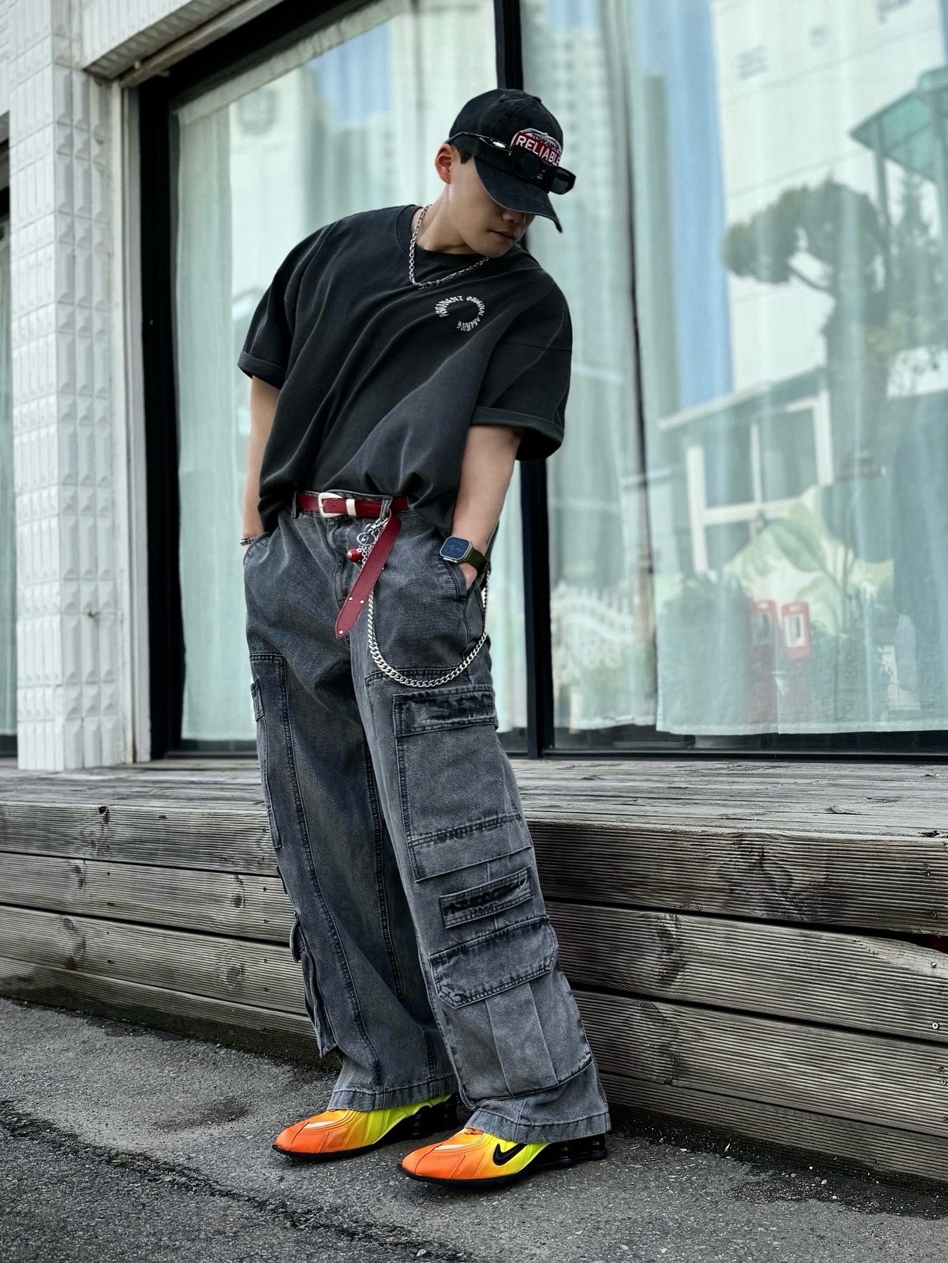 Matin Kim Western Style Belt Red, Nike x Martine Rose Shox MR4 Safety Orange 착용 스타일 - 1