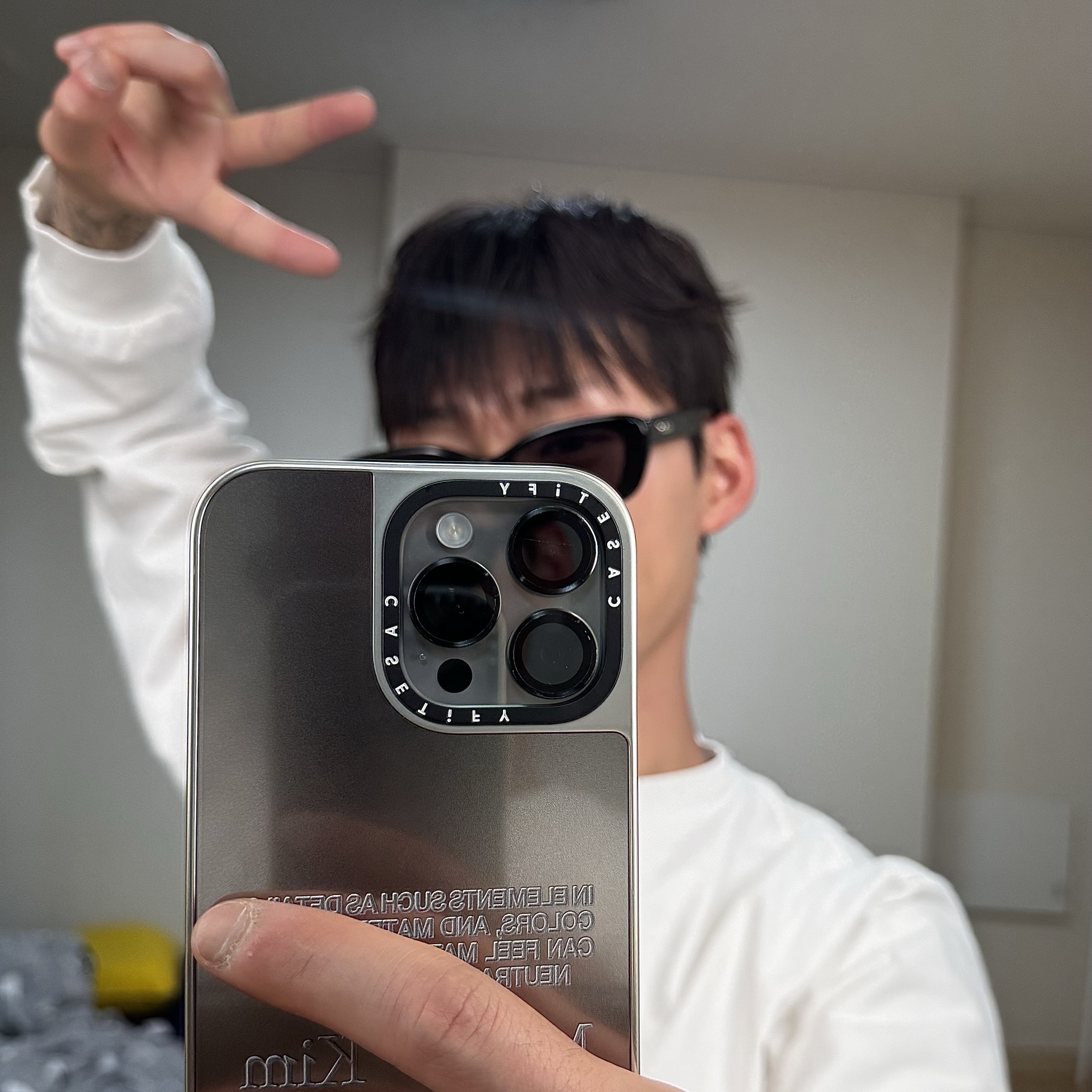 Stussy Basic Stussy LS T-Shirt White, Casetify x Matin Kim iPhone Letter Magsafe Mirror Case Silver 착용 스타일 - 1