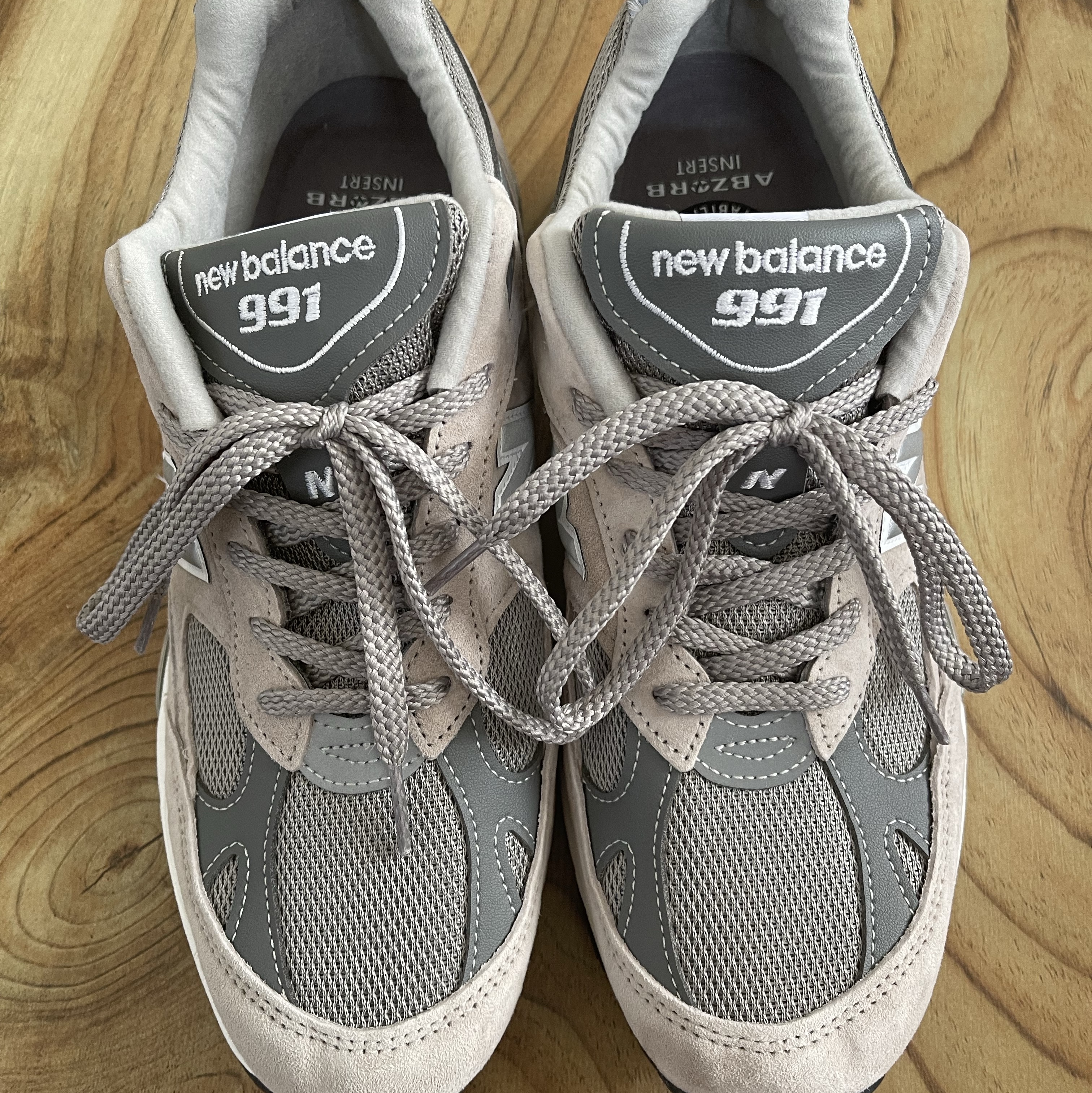 New Balance 991 Made in UK Grey 착용 스타일 - 1