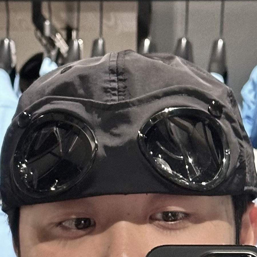 C.P. Company Chrome-R Goggle Cap Black - 22FW 착용 스타일