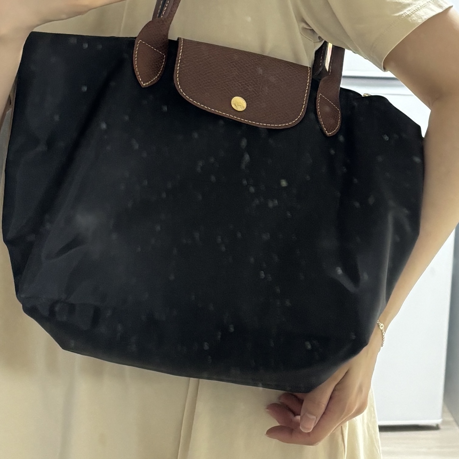 Longchamp Le Pliage Original Tote Bag M Black 착용 스타일