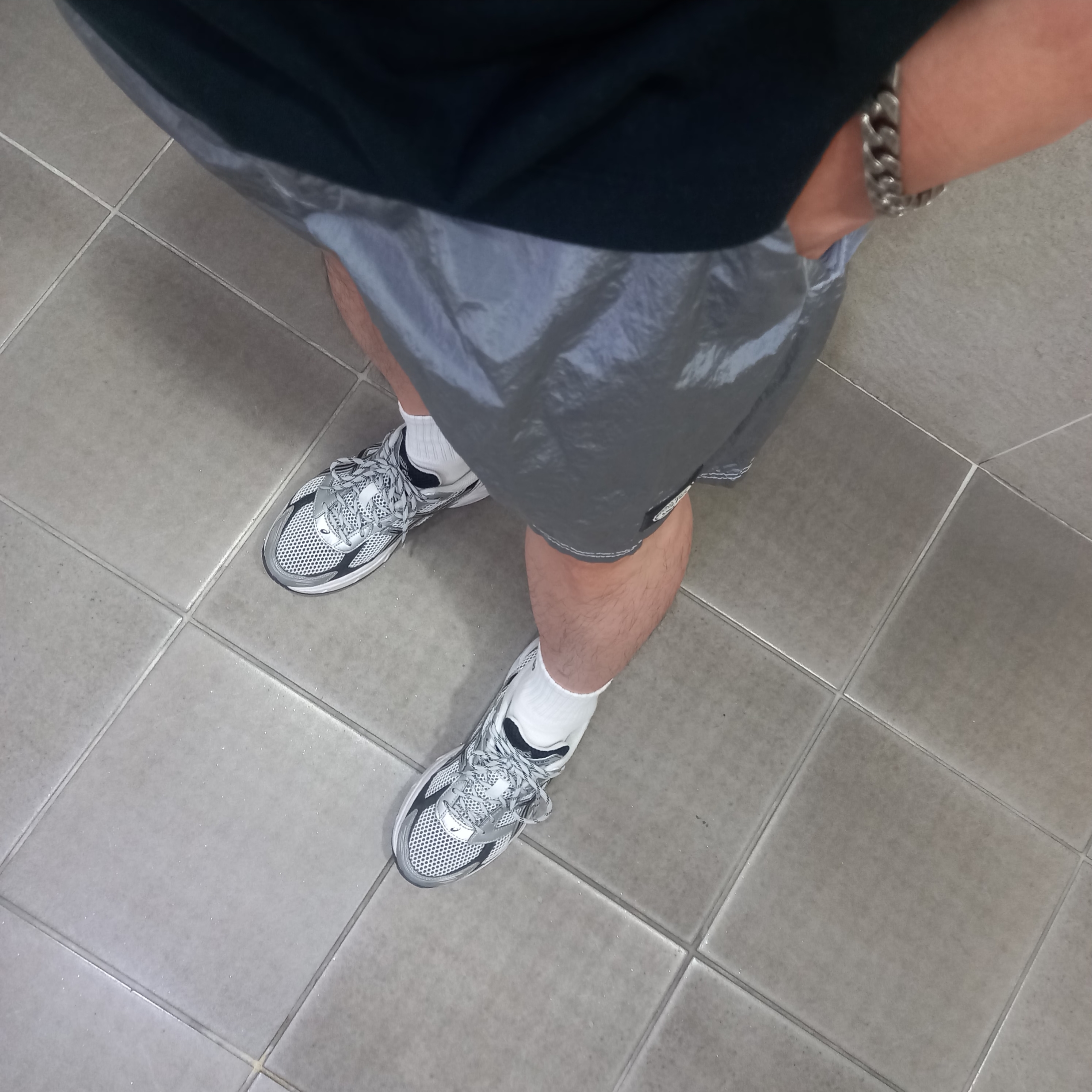 Asics Gel-1130 White Black, Stone Island B0943 Nylon Metal Swimming Trunk Sky Blue - 24SS 착용 스타일 - 2