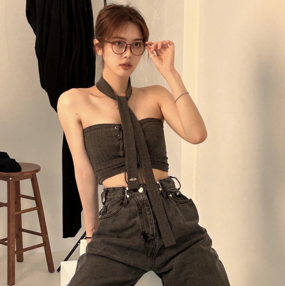 NIIER NOR Lace-Up Scarf Tube Top Charcoal, NIIER NOR Lace-Up Scarf Tube Top Black 착용 스타일