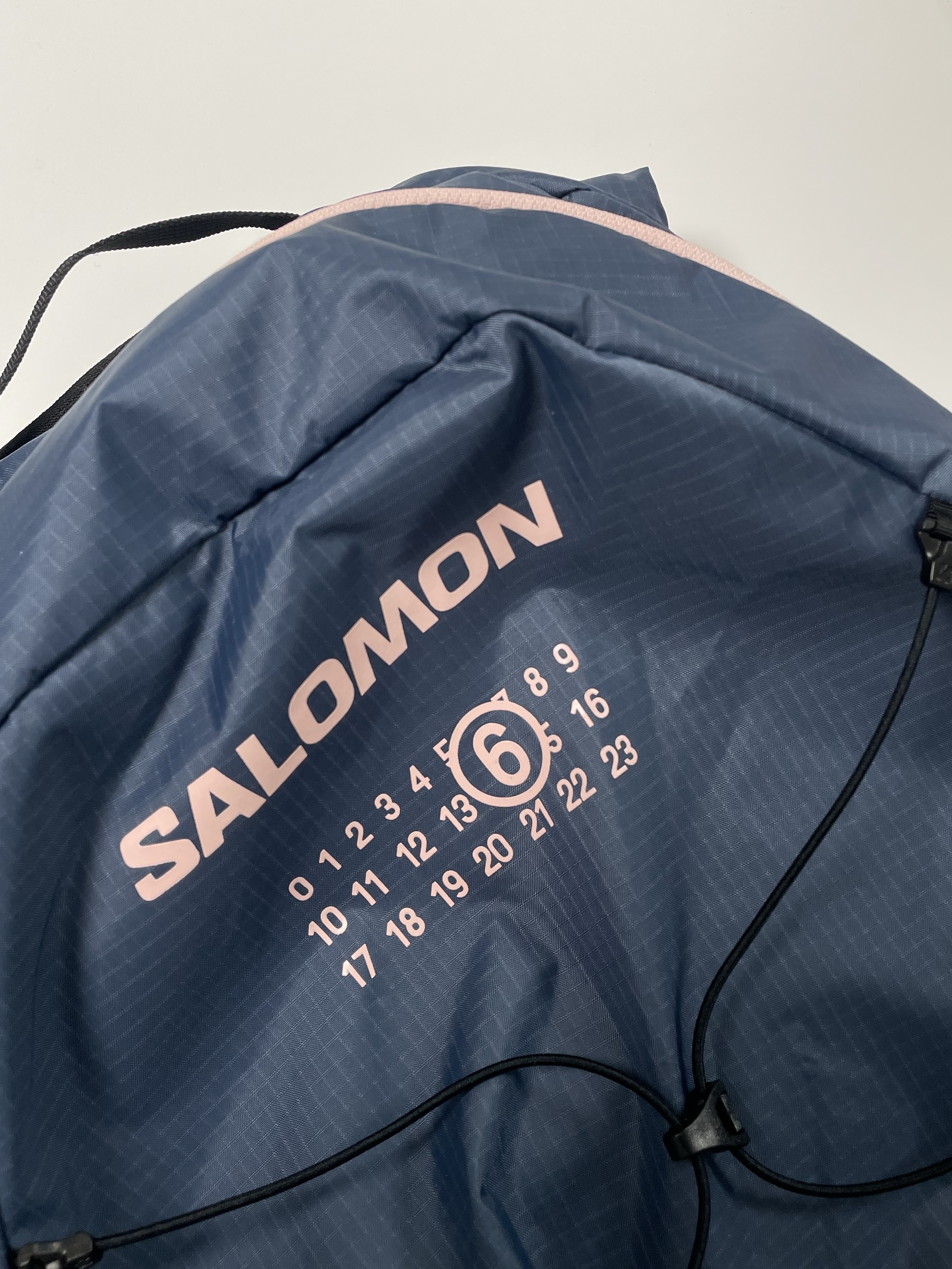Salomon x MM6 Maison Margiela XT-15 Light Blue 착용 스타일 - 2