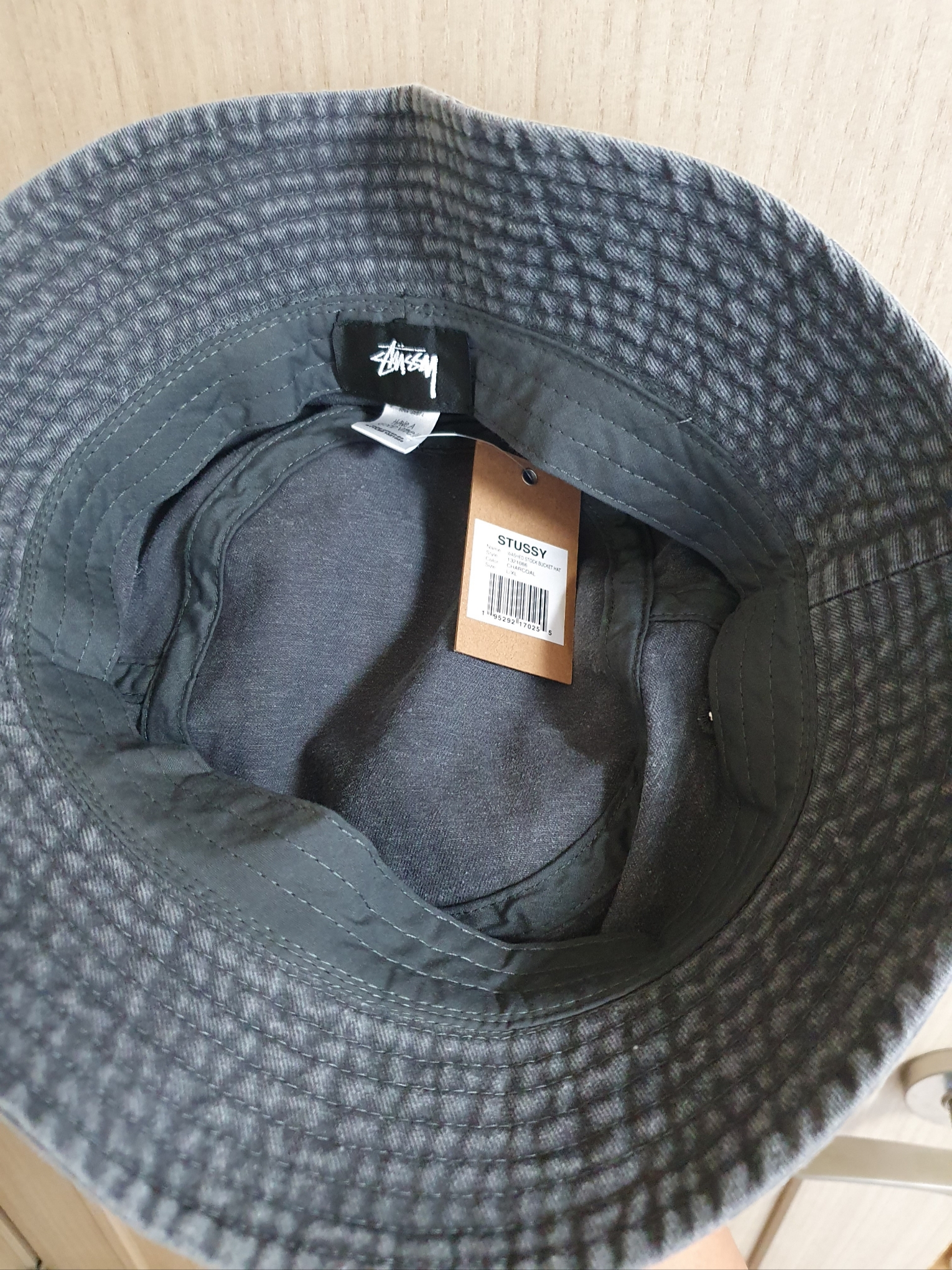 Stussy Washed Stock Bucket Hat Charcoal 착용 스타일 - 9