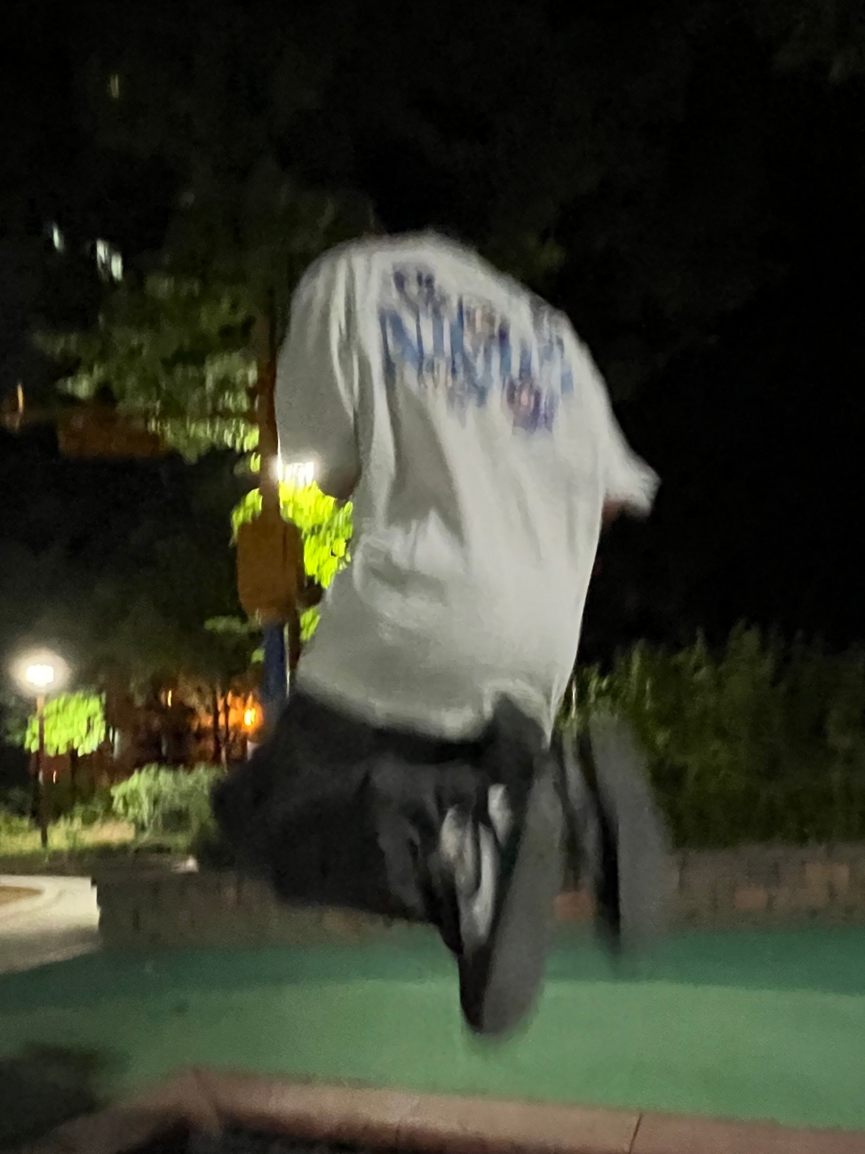 Nike x Peaceminusone Kwondo1 Black and White, NewJeans x The Powerpuff Girls T-Shirt White 착용 스타일 - 1